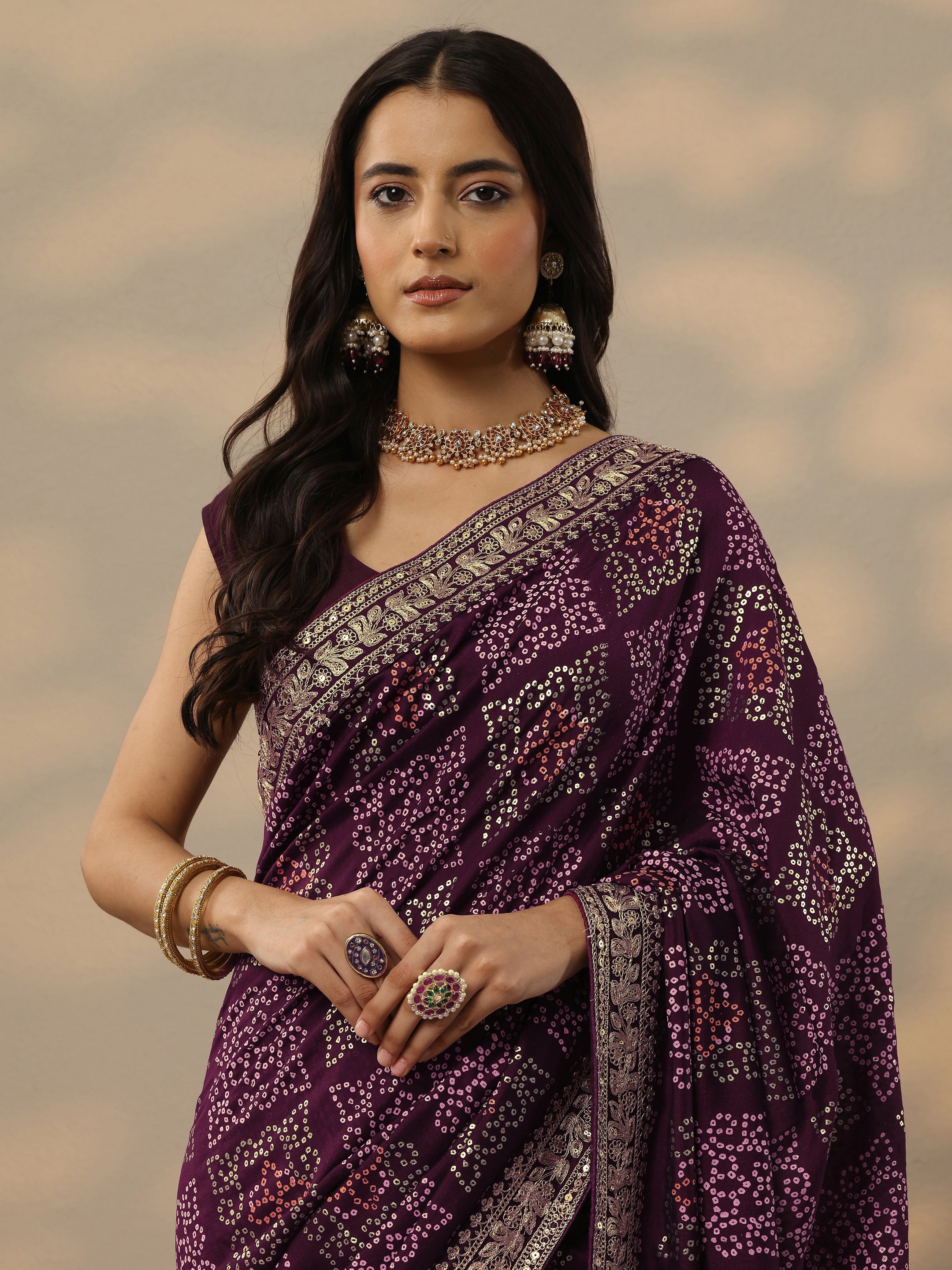 Burgundy Bandhani Printed Silk Blend Saree With Unstitched Blouse Piece