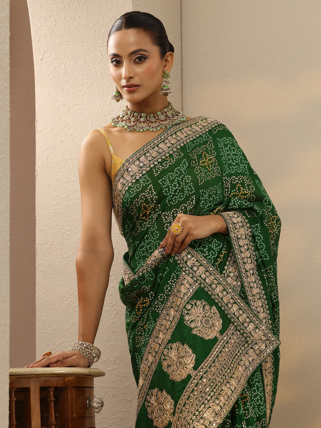 Green Bandhani  Printed Silk Blend Saree With Unstitched Blouse Piece