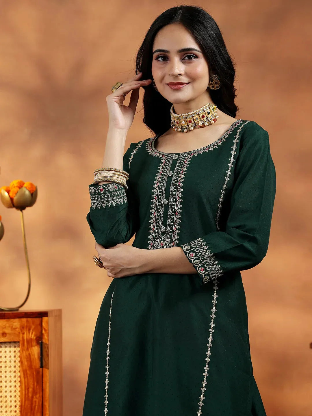 Green Embroidered Silk Blend Straight Suit With Dupatta