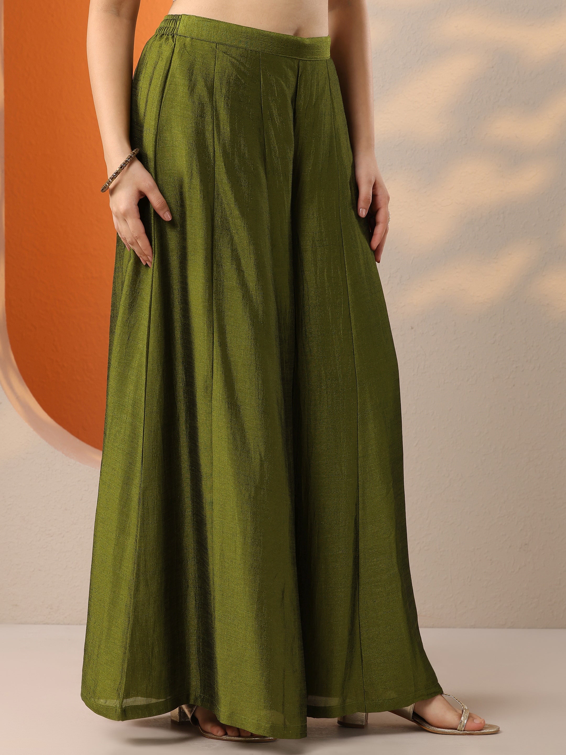 Olive Embroidered Silk Blend Straight Suit Set With Dupatta