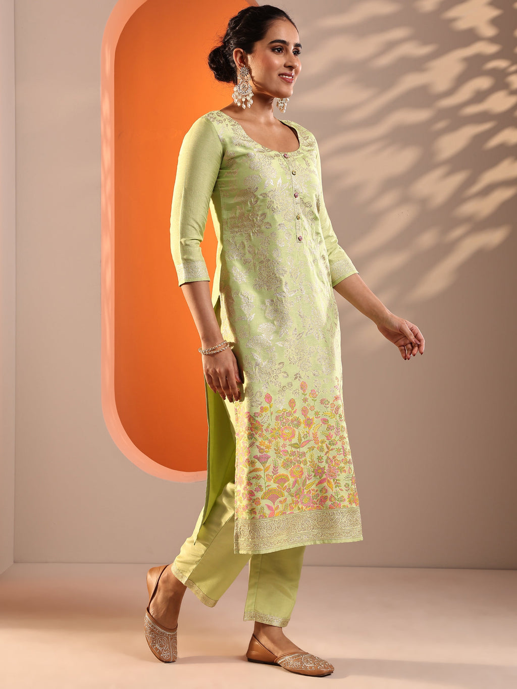 Green Woven Design Silk Blend Straight Suit Set With Dupatta