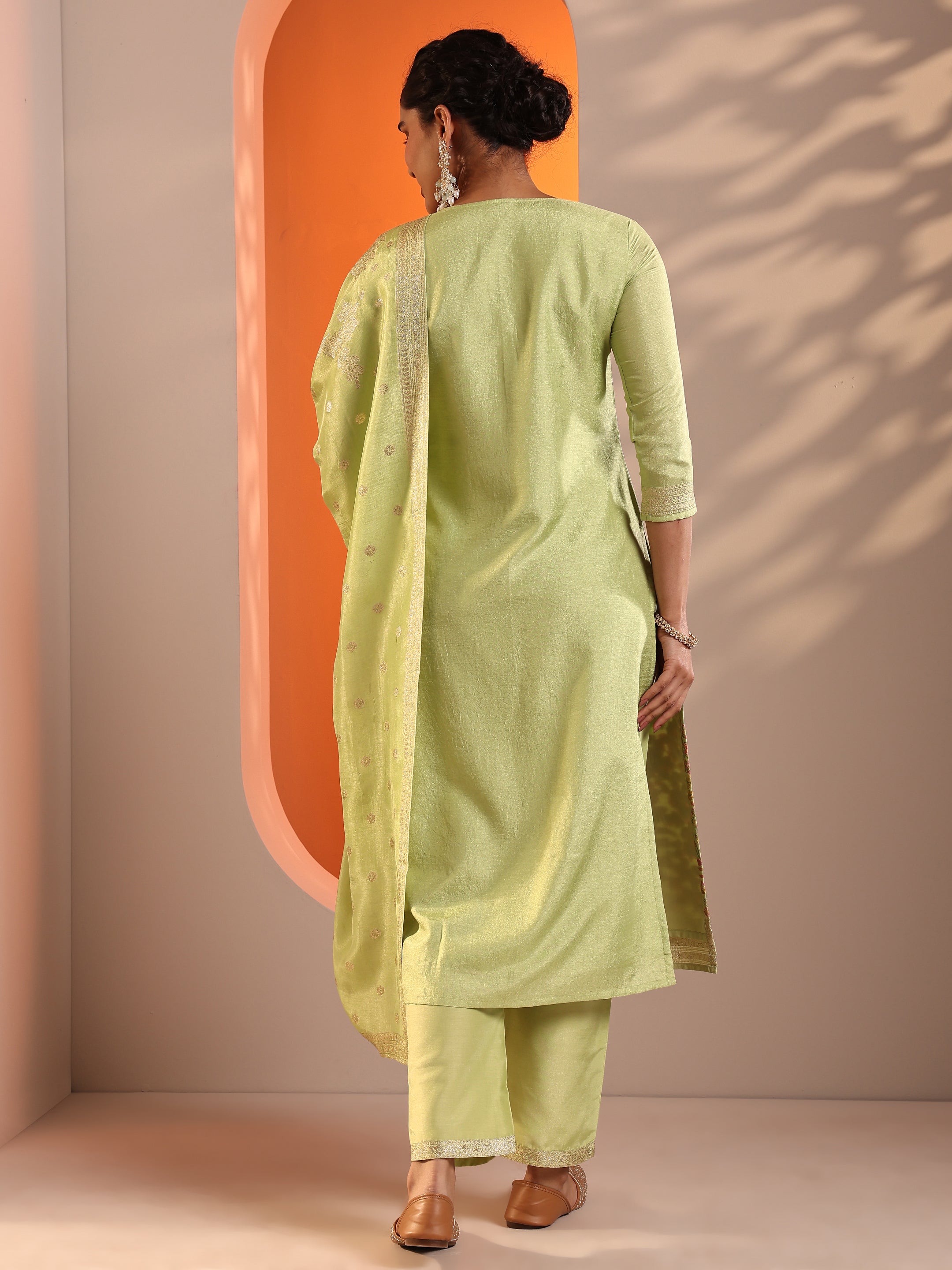 Green Woven Design Silk Blend Straight Suit Set With Dupatta