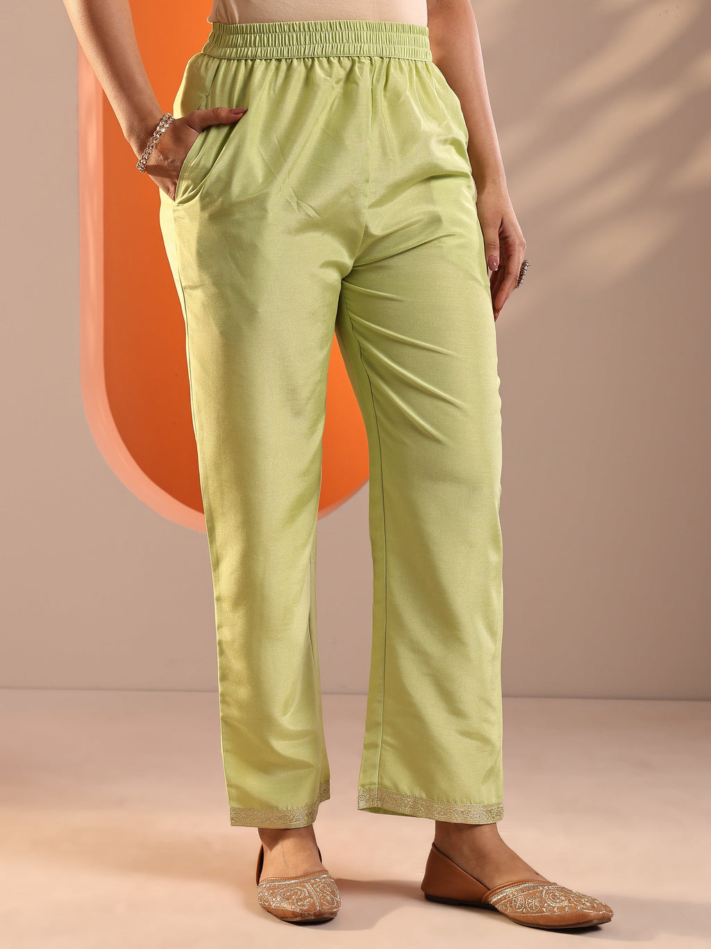 Green Woven Design Silk Blend Straight Suit Set With Dupatta