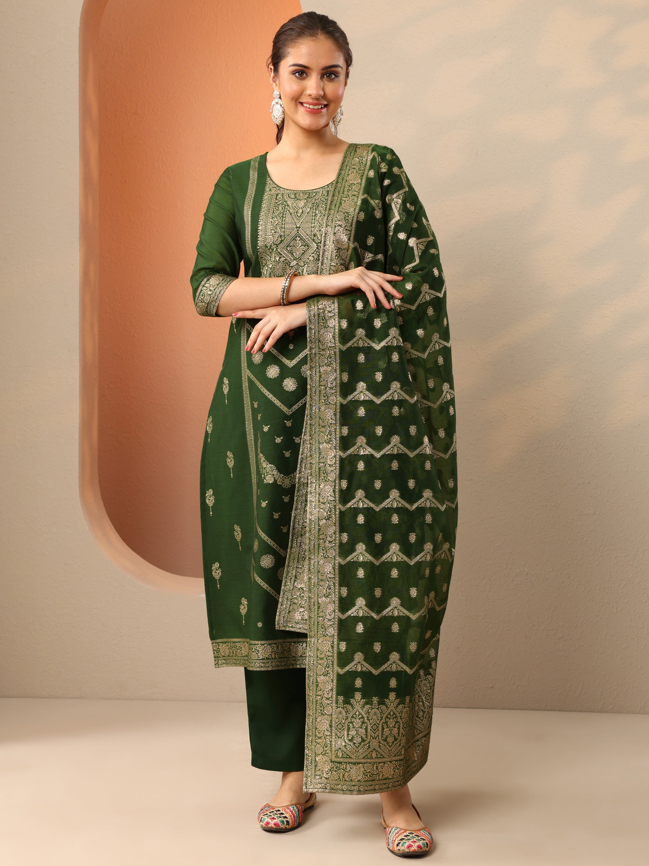 Green Woven Design Silk Blend Straight Suit Set With Dupatta
