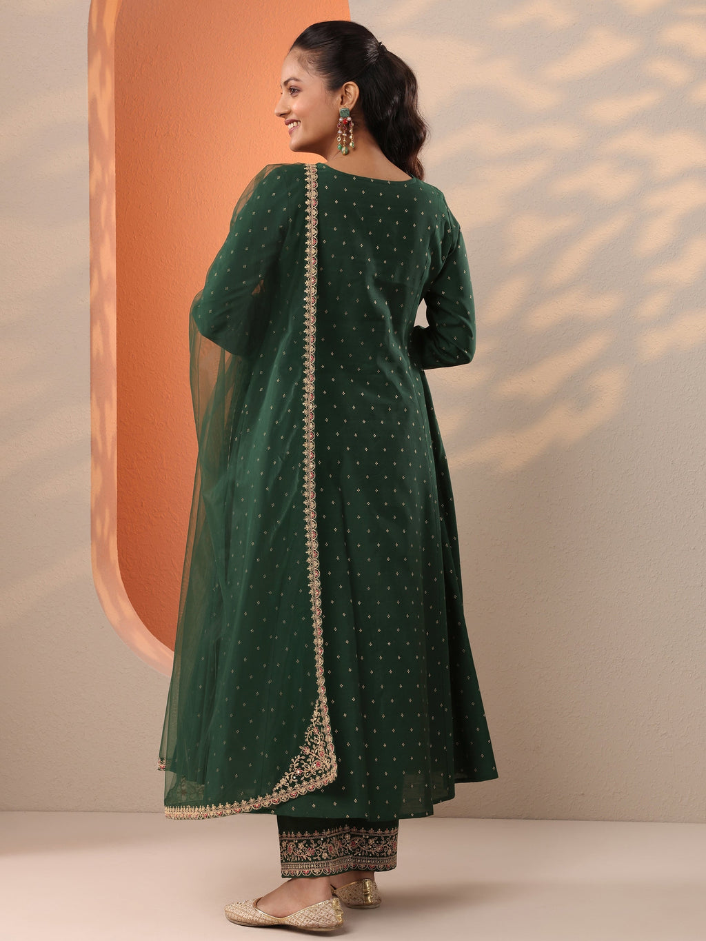 Green Embroidered Silk Blend Anarkali Suit Set With Dupatta