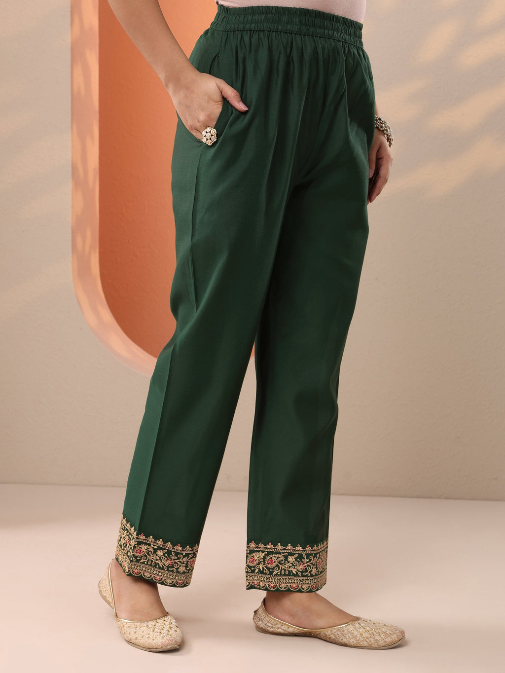 Green Embroidered Silk Blend Anarkali Suit Set With Dupatta