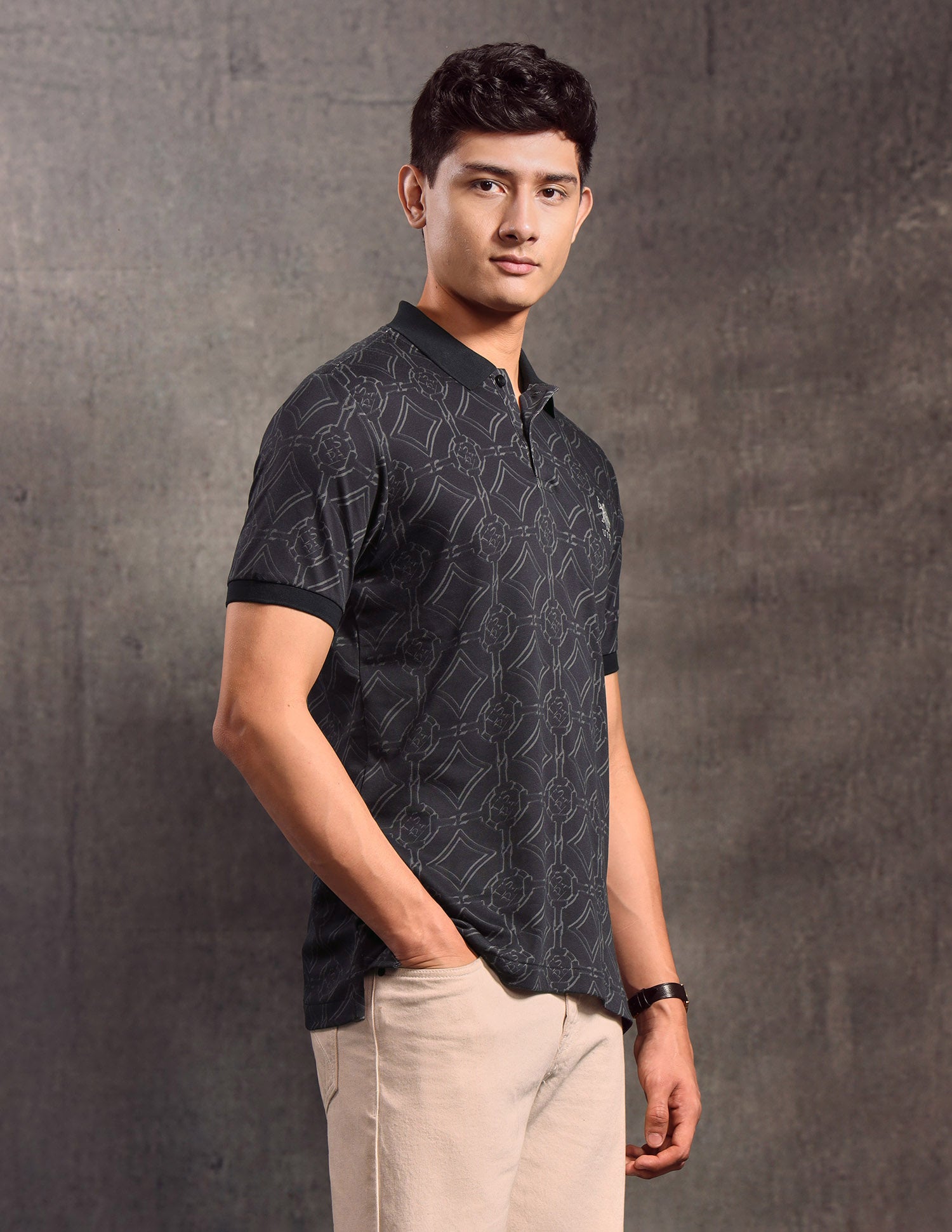 Geometric Printed Muscle Fit Polo shirt