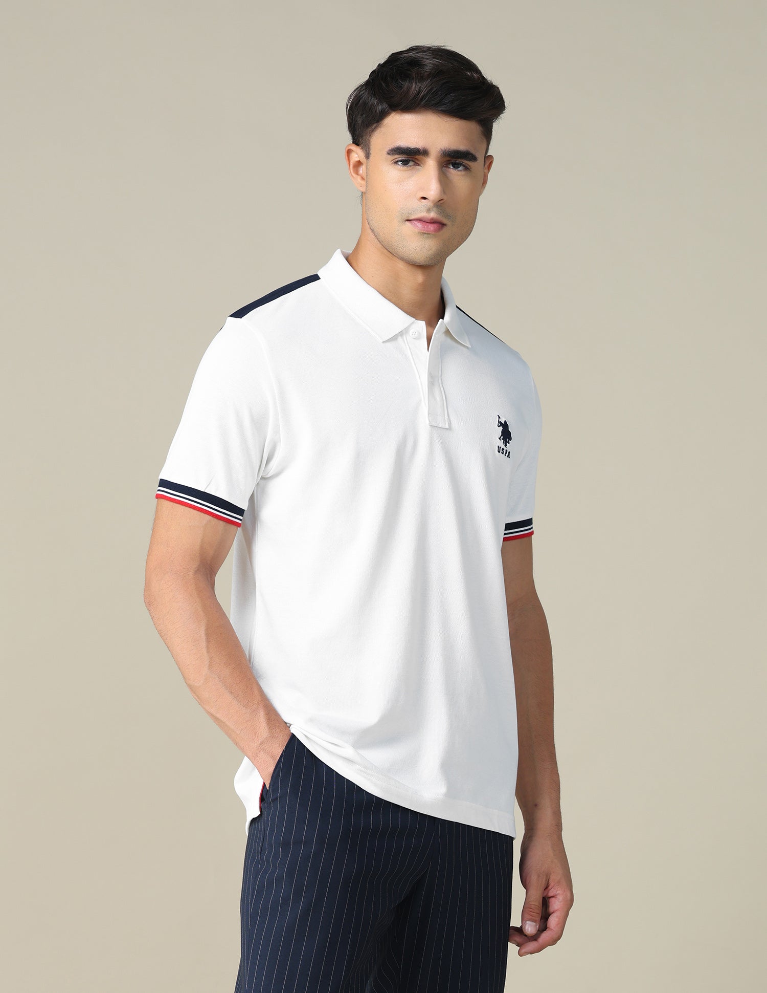 Colourblocked Brand Embroidered Regular Fit Polo Shirt