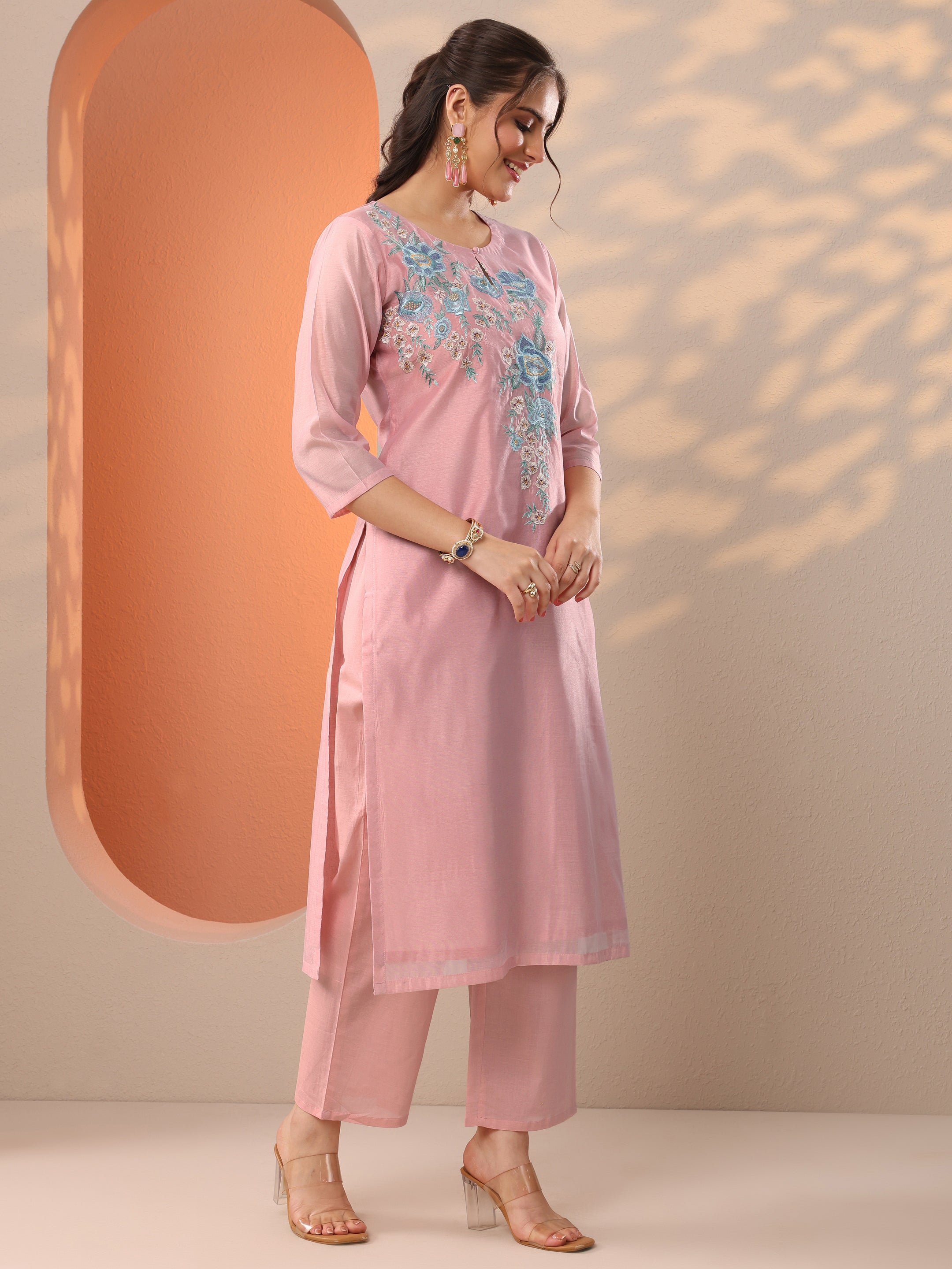 Pink Embroidered Silk Blend Straight Suit Set With Dupatta
