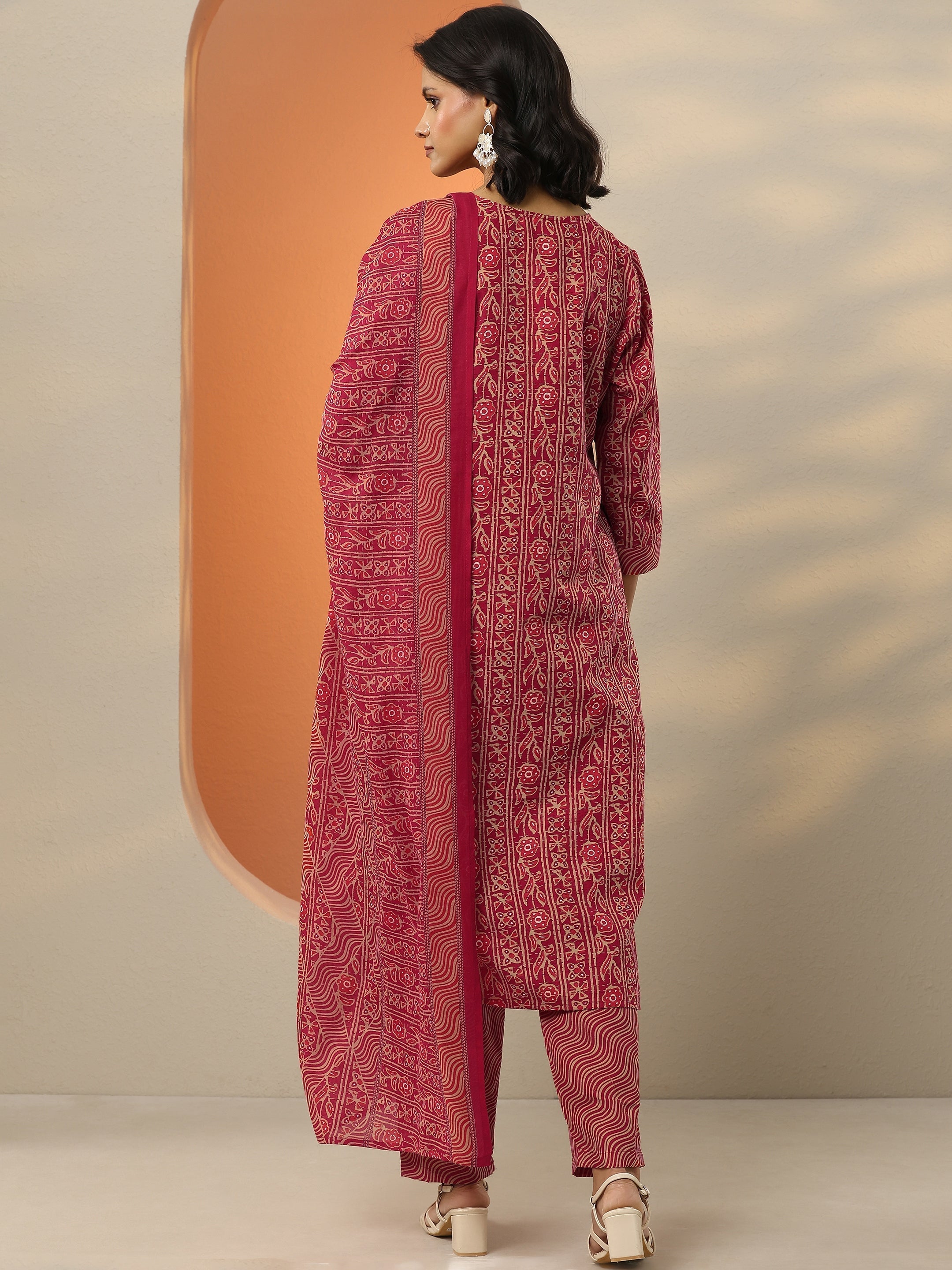 Pink Printed Cotton Blend  Straight Suit Set With Dupatta