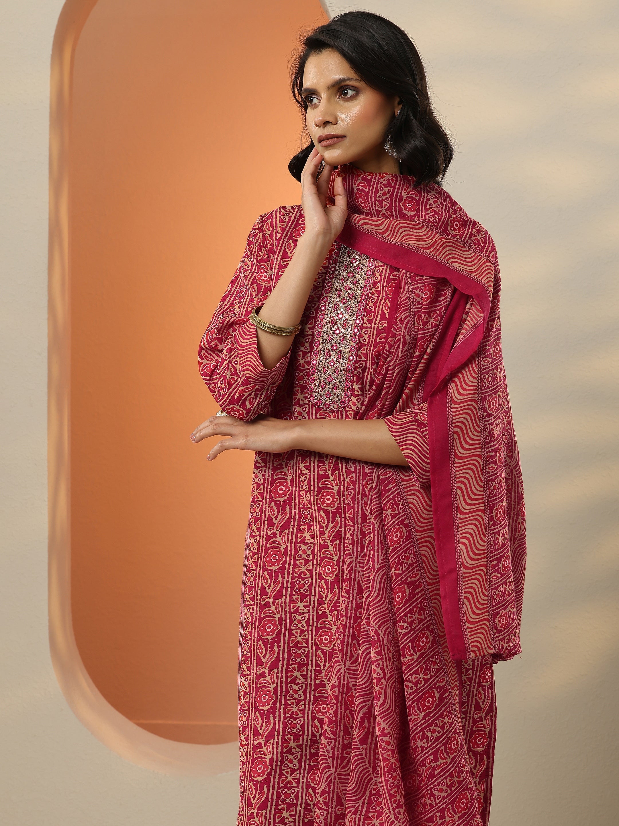 Pink Printed Cotton Blend  Straight Suit Set With Dupatta