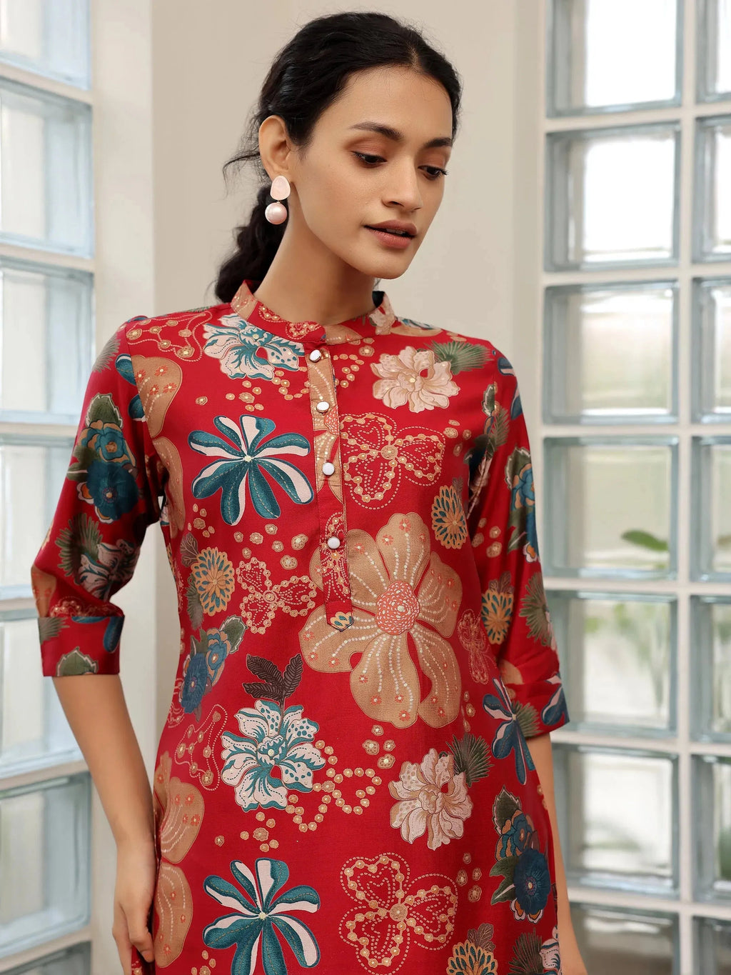 Pink Printed Silk Blend Straight Kurti