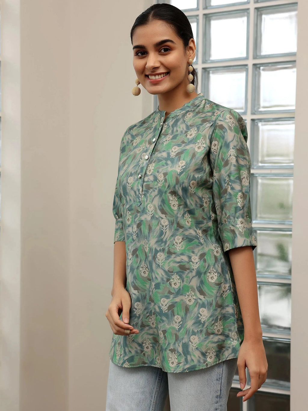 Green Printed Silk Blend Straight Kurti