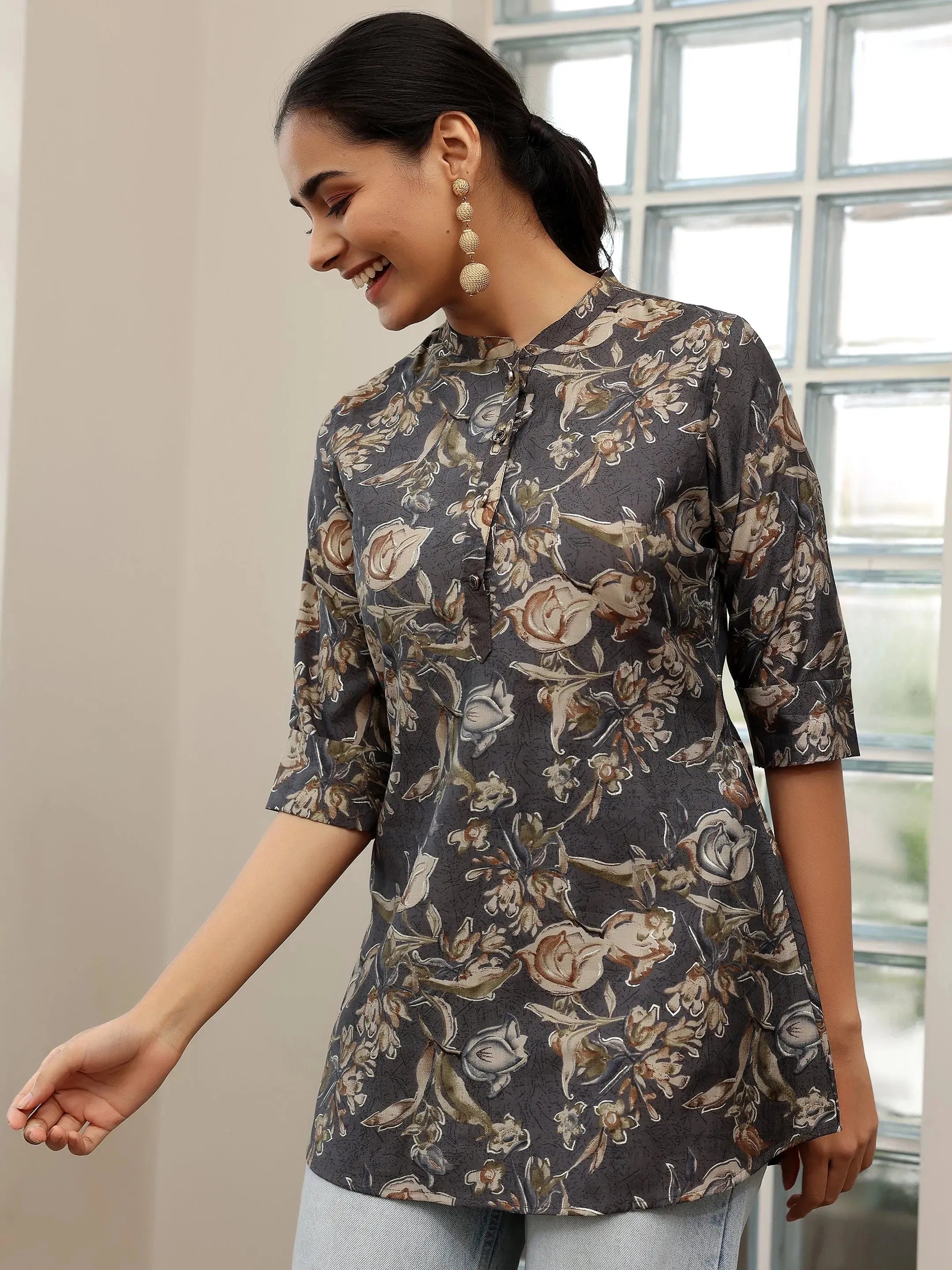 Grey Printed Silk Blend Straight Kurti