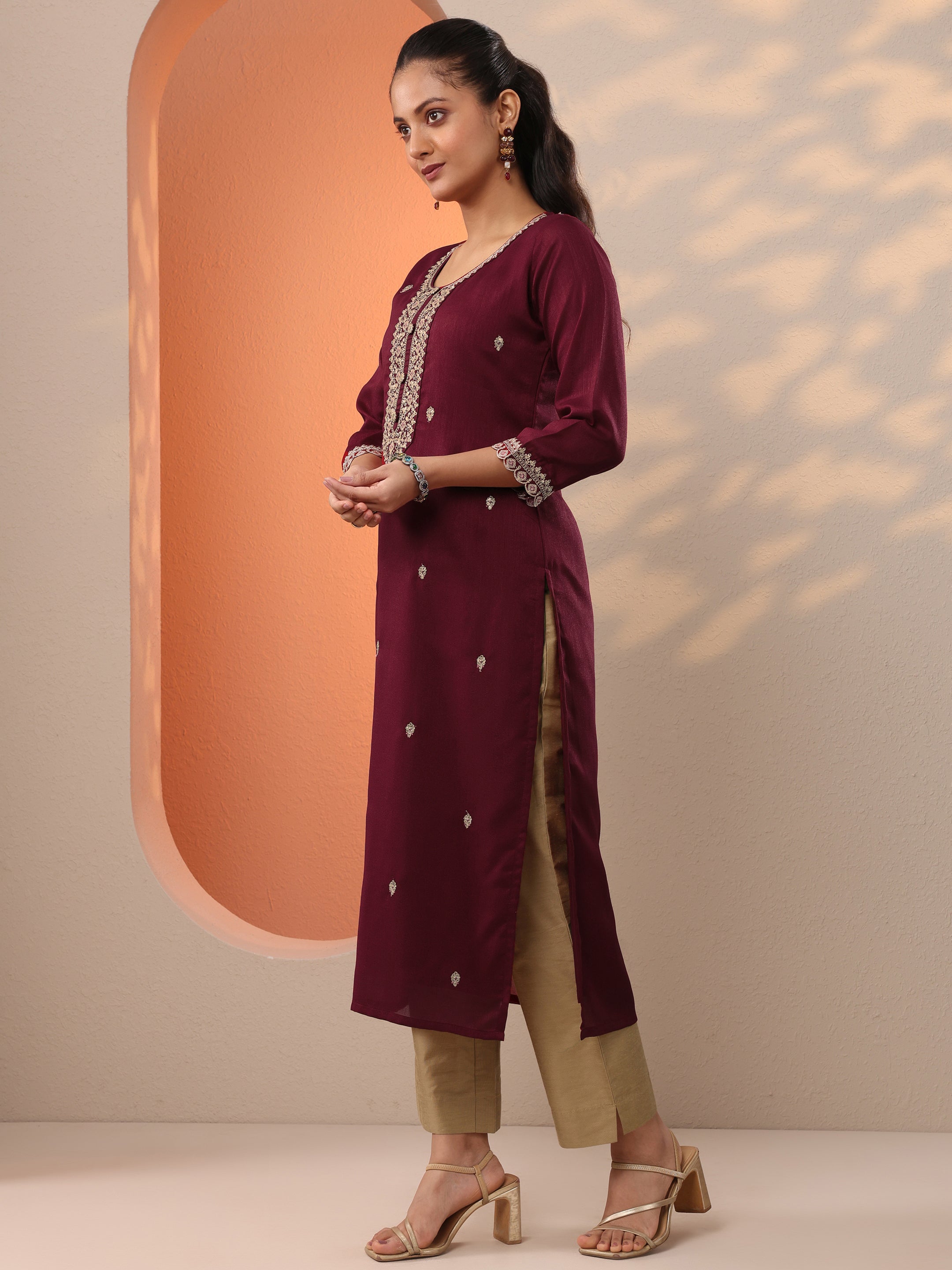Maroon Embroidered Silk Blend Straight Kurta