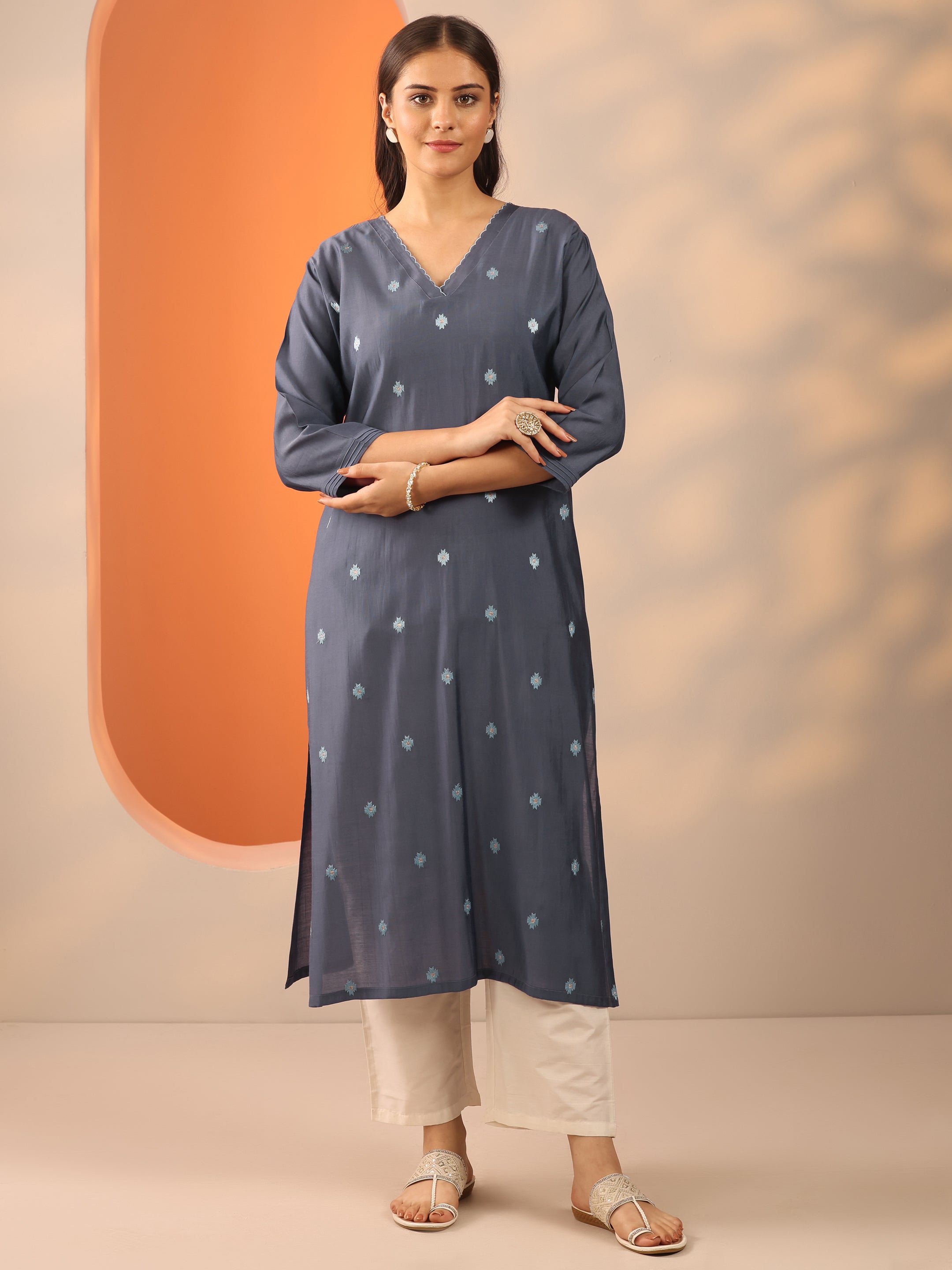 Grey Embroidered Silk Blend Straight Kurta