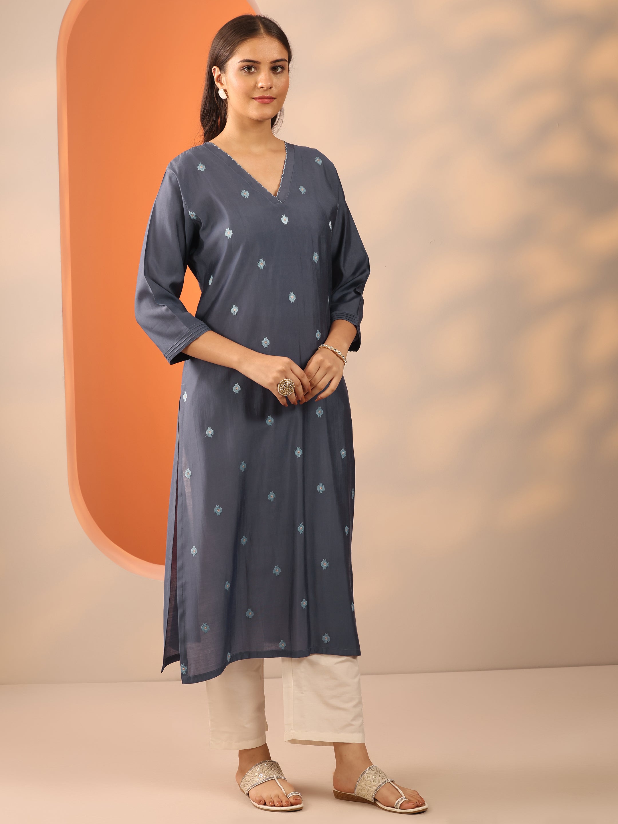 Grey Embroidered Silk Blend Straight Kurta
