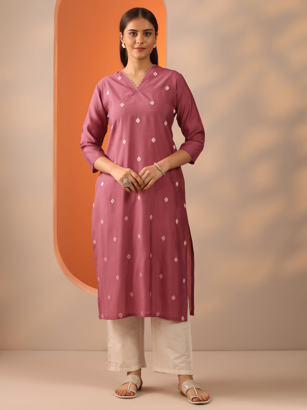 Mauve Embroidered Silk Blend Straight Kurta