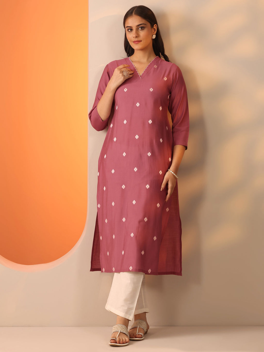 Mauve Embroidered Silk Blend Straight Kurta