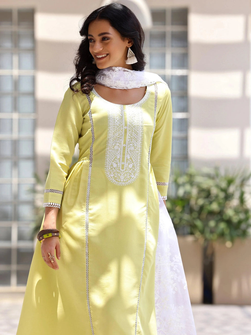 Green Embroidered Silk Blend A-Line Kurta With Trousers & Dupatta