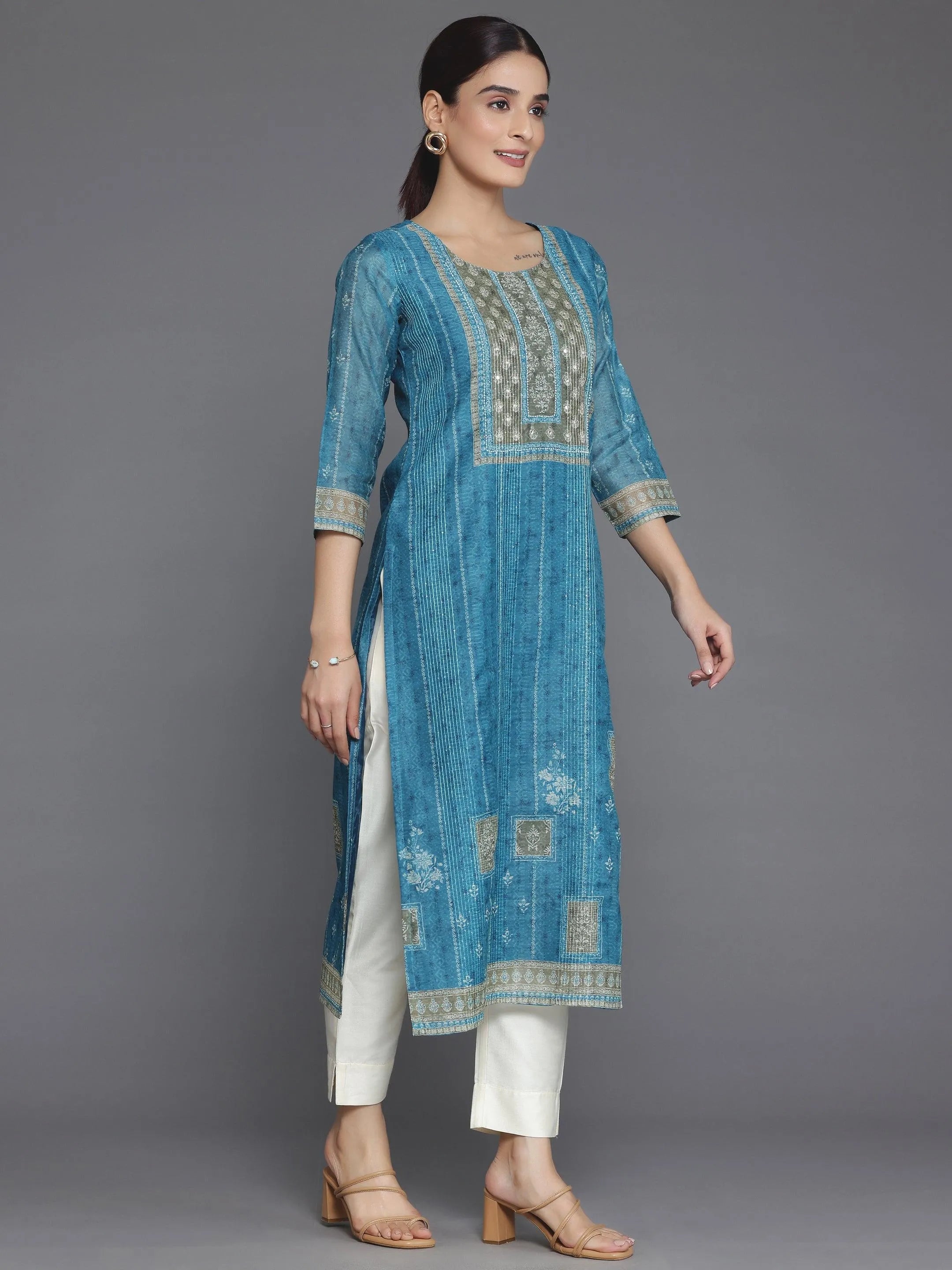Blue Embellished Chanderi Silk Straight Kurta