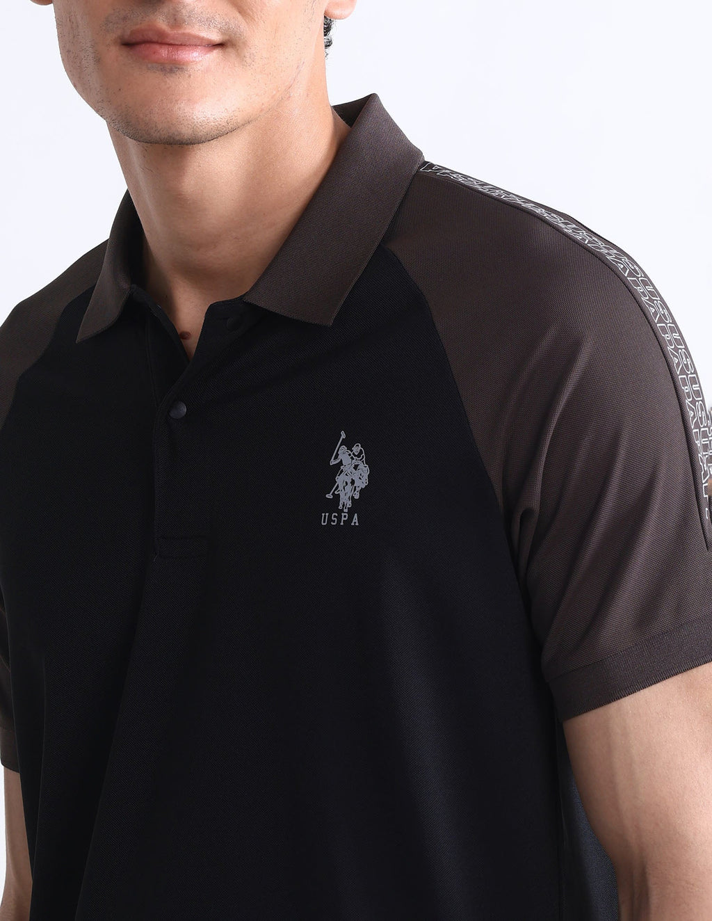 Colourblocked Slim Fit Polo Shirt