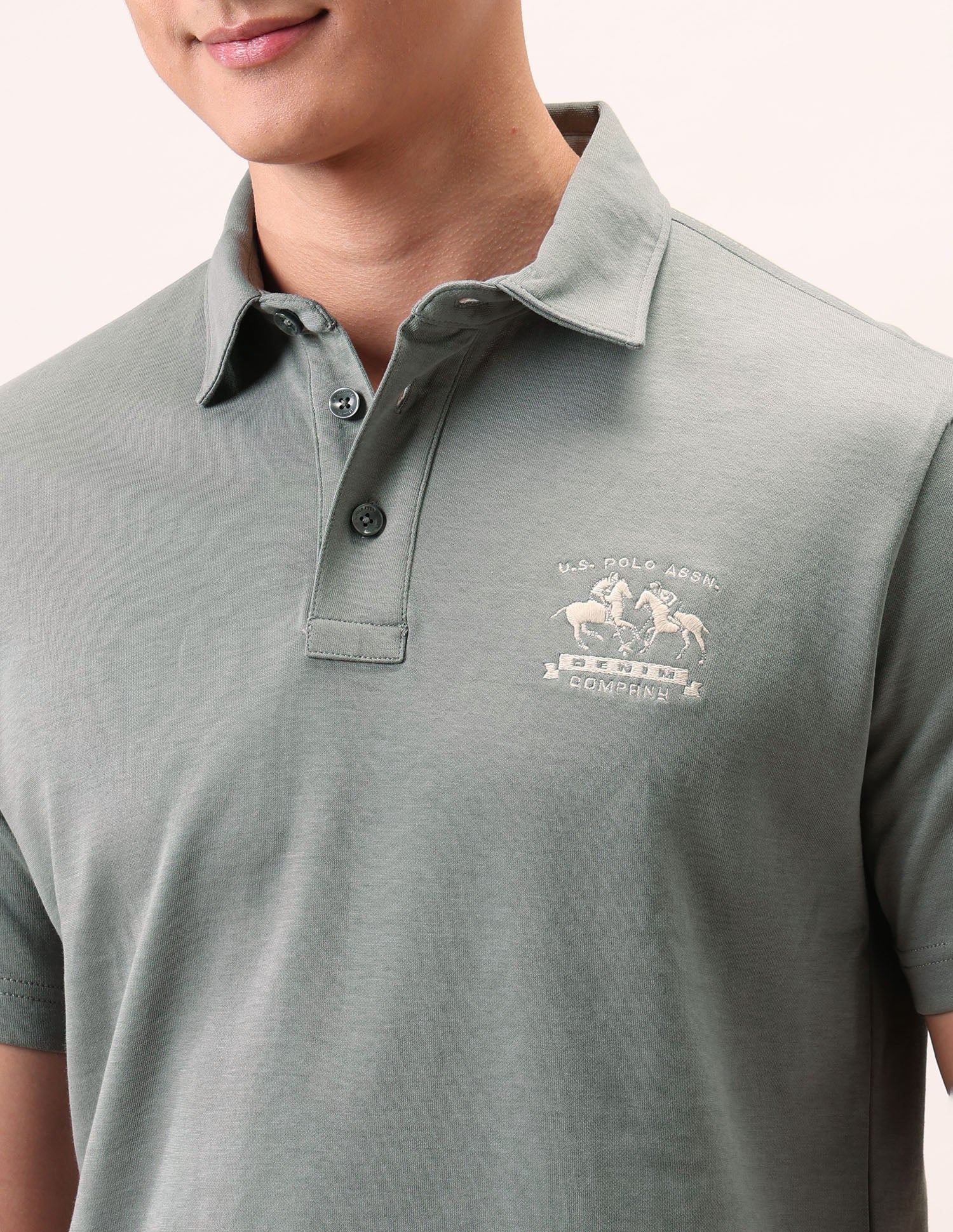 Muscle Fit Outdoor Polo Shirt