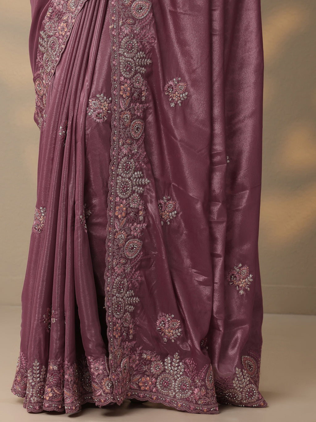 Pink Embroidered Crepe Saree With Unstitched Blouse Piece