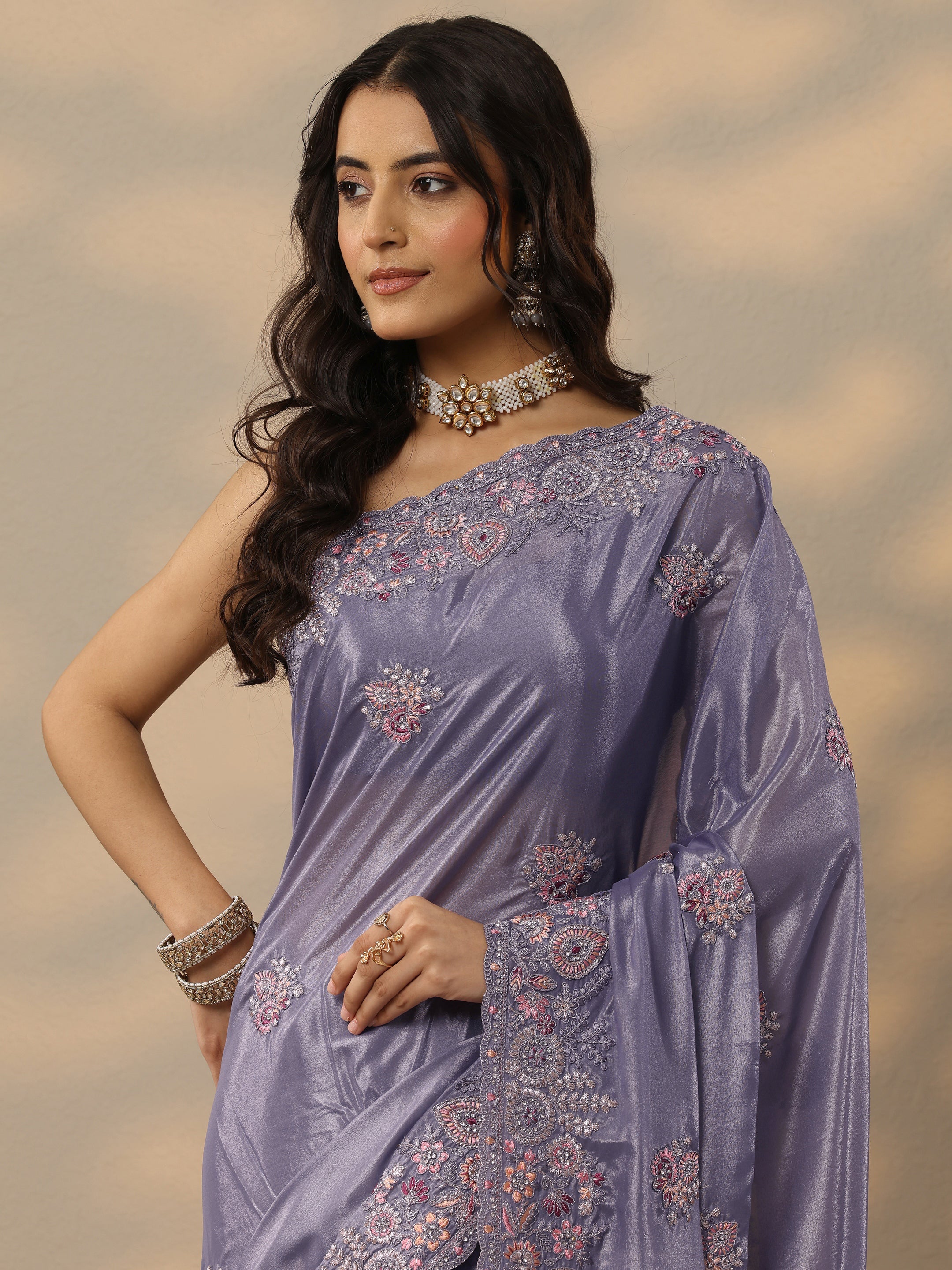 Lavender Embroidered Crepe Saree With Unstitched Blouse Piece