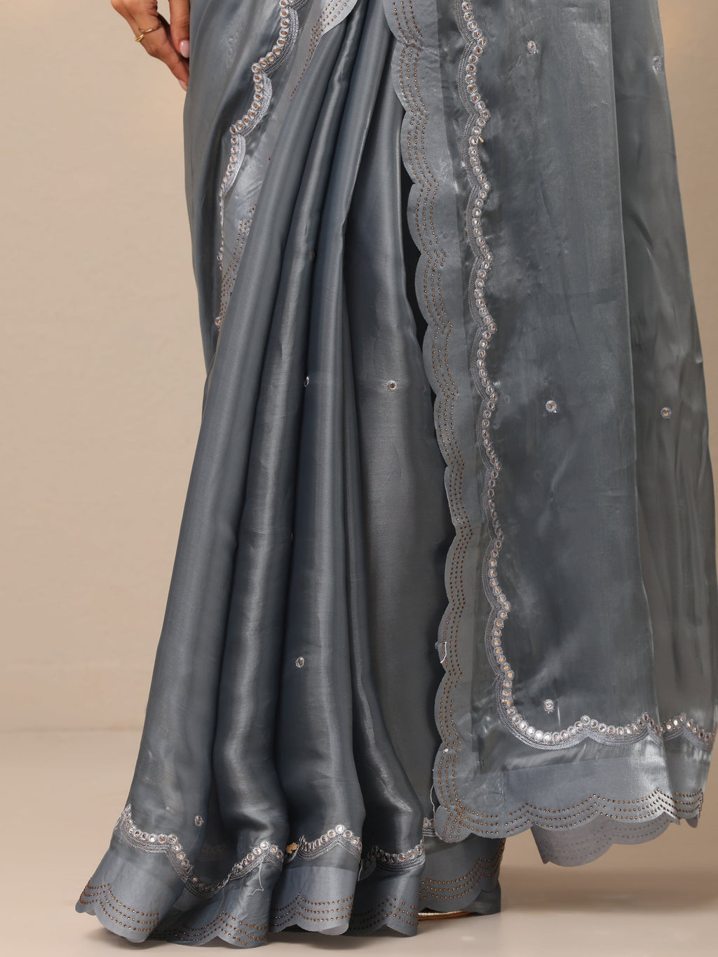 Grey Embellished Organza Sarees With Unstitched Blouse Piece
