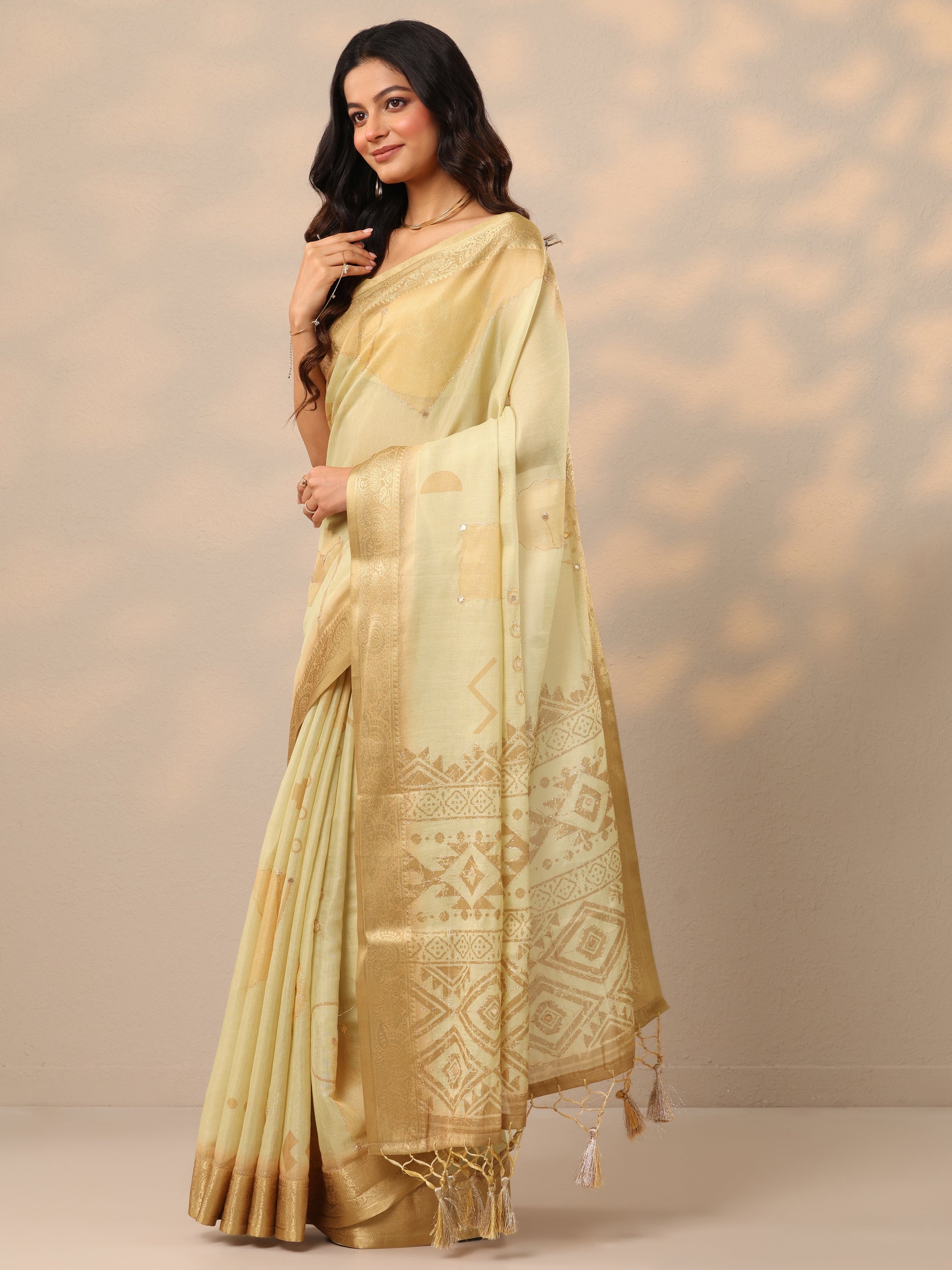 Gold Printed Silk Blend Sarees With Unstitched Blouse Piece
