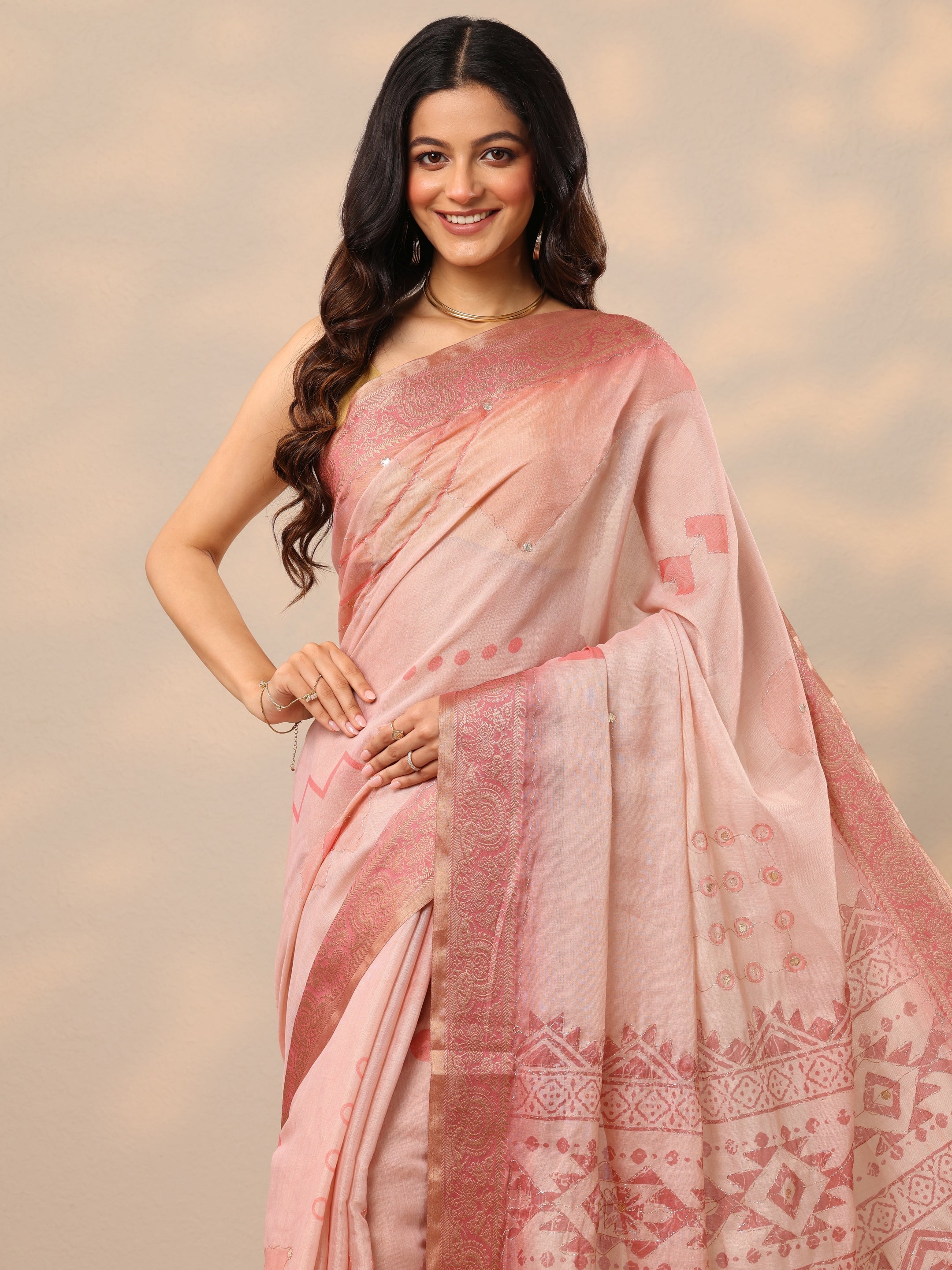 Peach Printed Silk Blend Sarees With Unstitched Blouse Piece