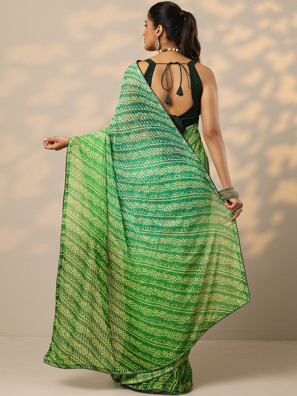 Green Bandhani Printed Chiffon Saree With Unstitched Blouse Piece