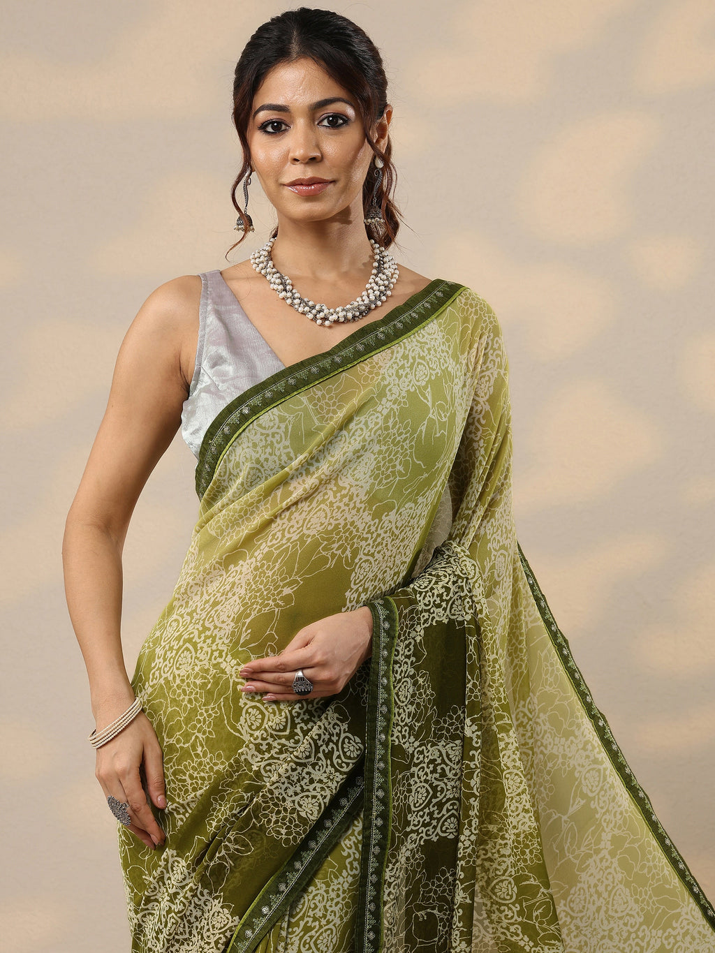 Green Printed Georgette Sarees With Unstitched Blouse Piece