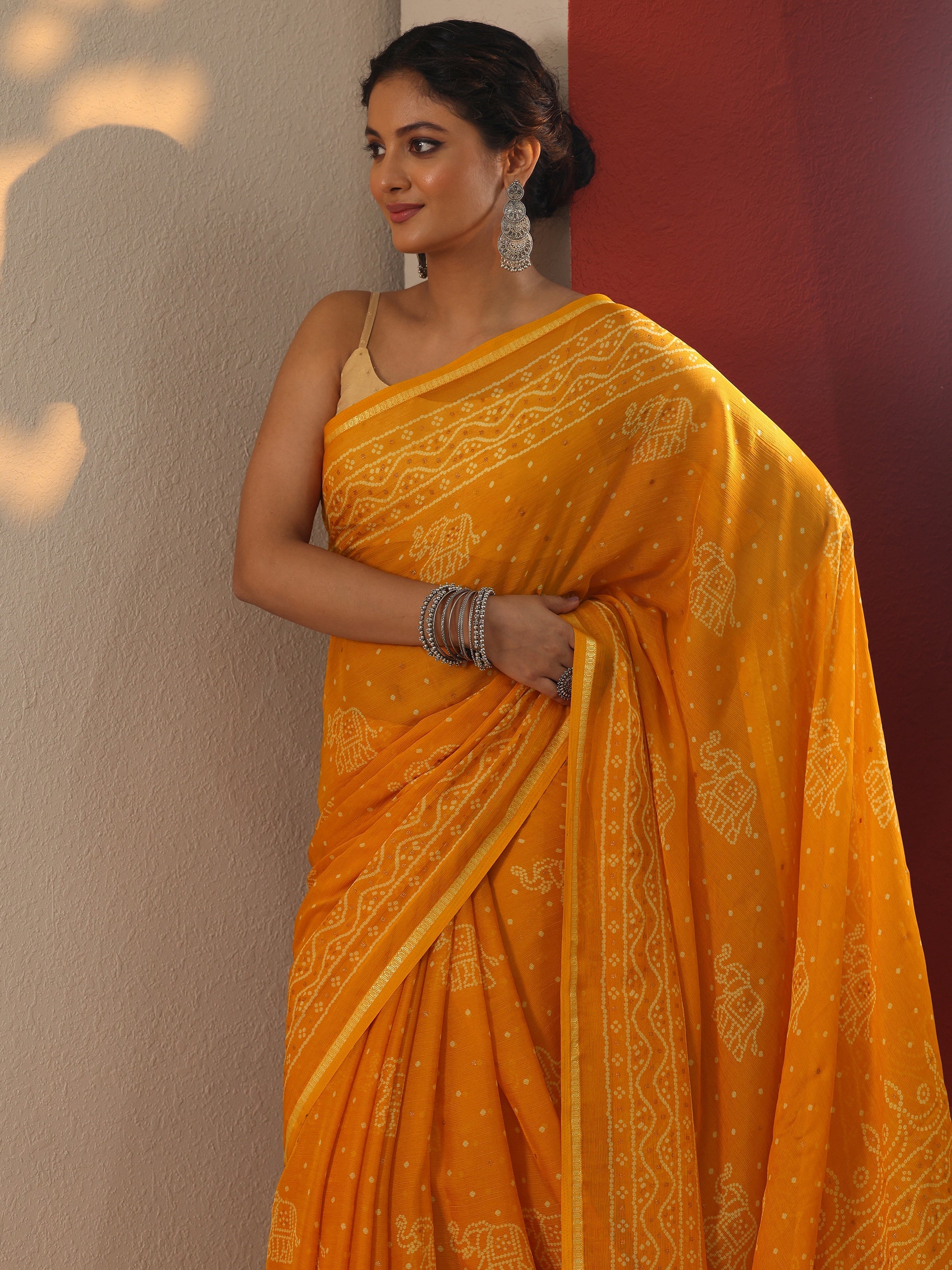 Mustard Bandhani Printed Chiffon Saree With Unstitched Blouse Piece