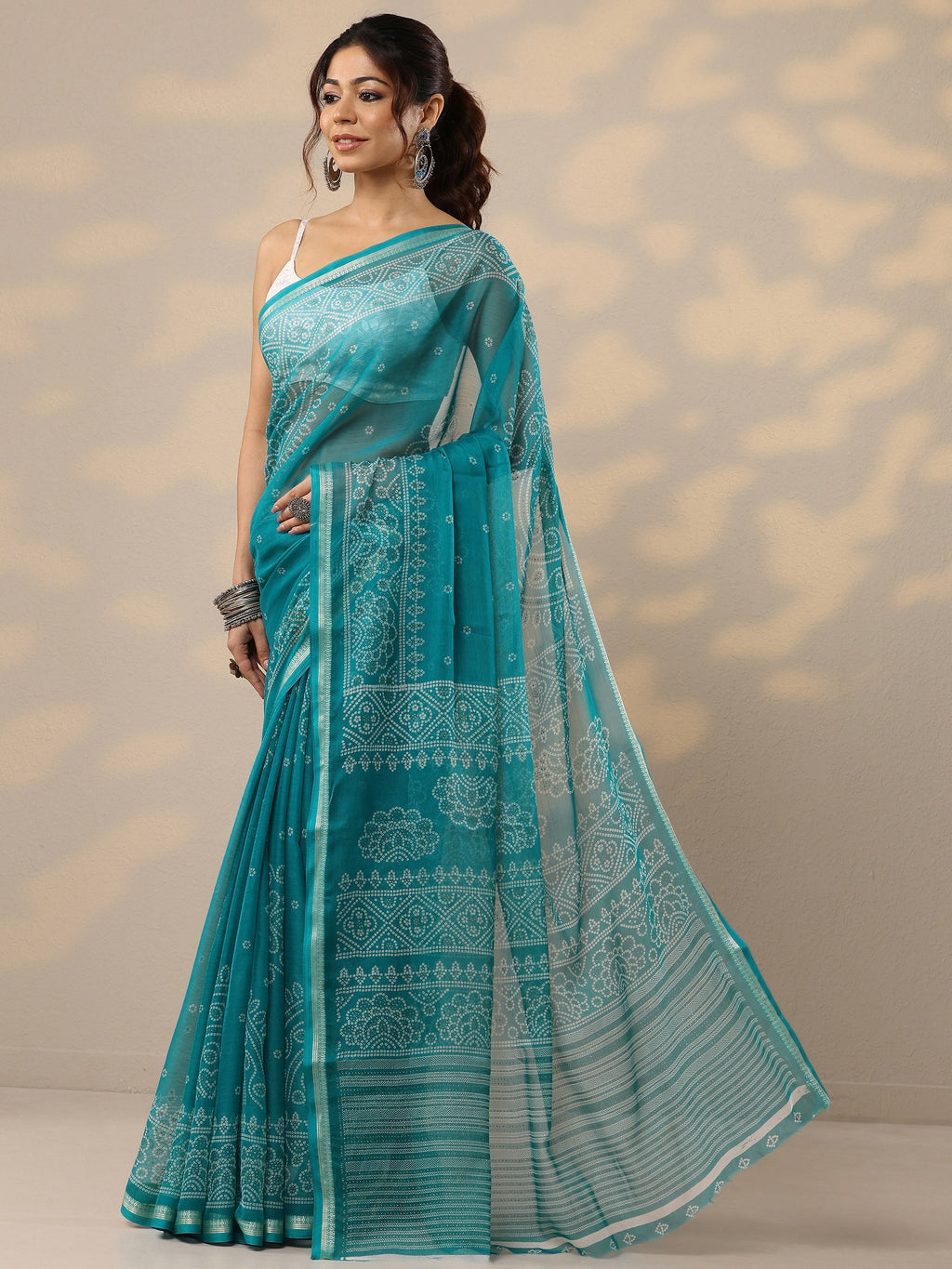 Blue Bandhani Printed Chiffon Sarees With Unstitched Blouse Piece