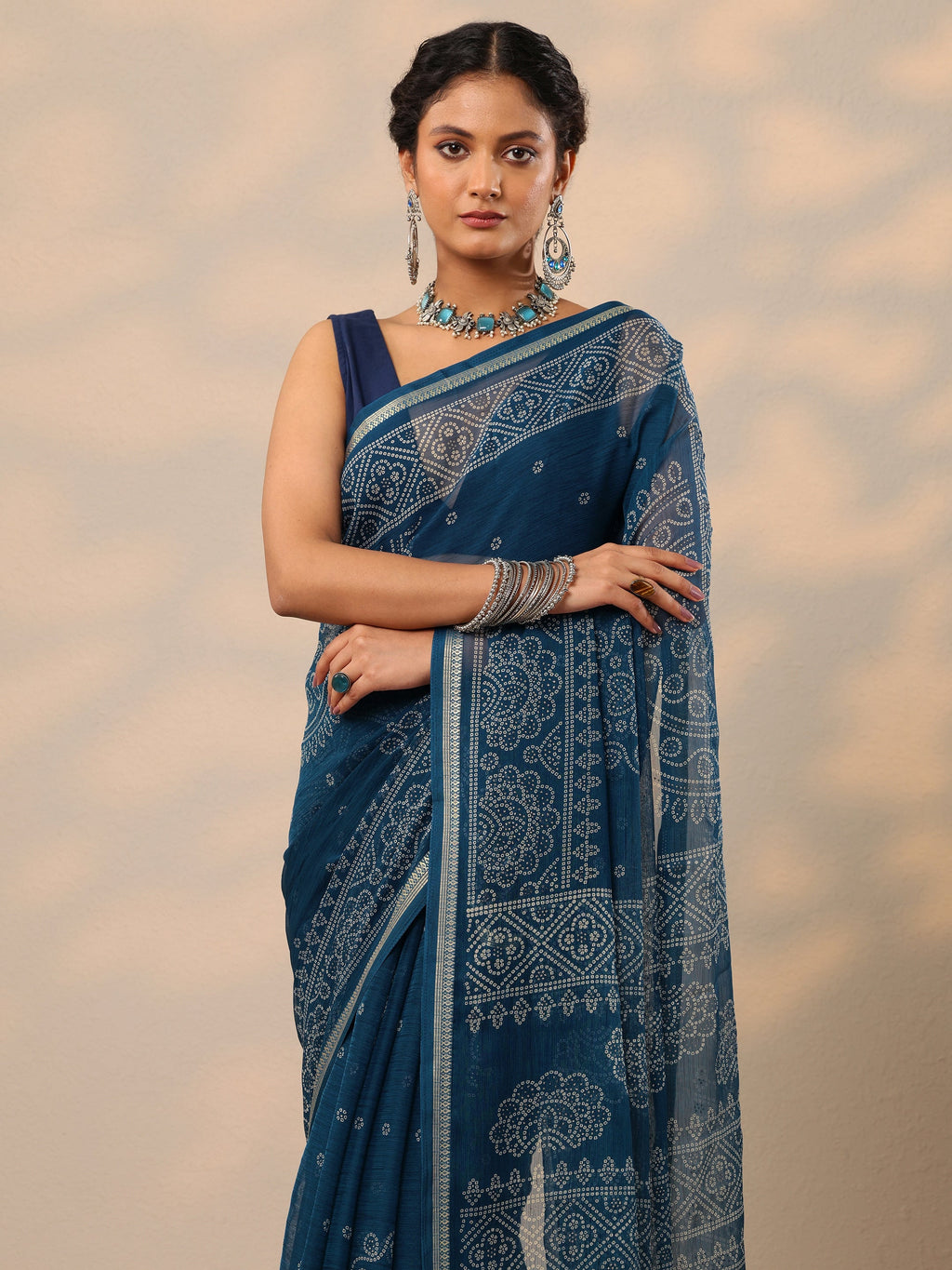 Navy blue Printed Chiffon Saree With Unstitched Blouse Piece