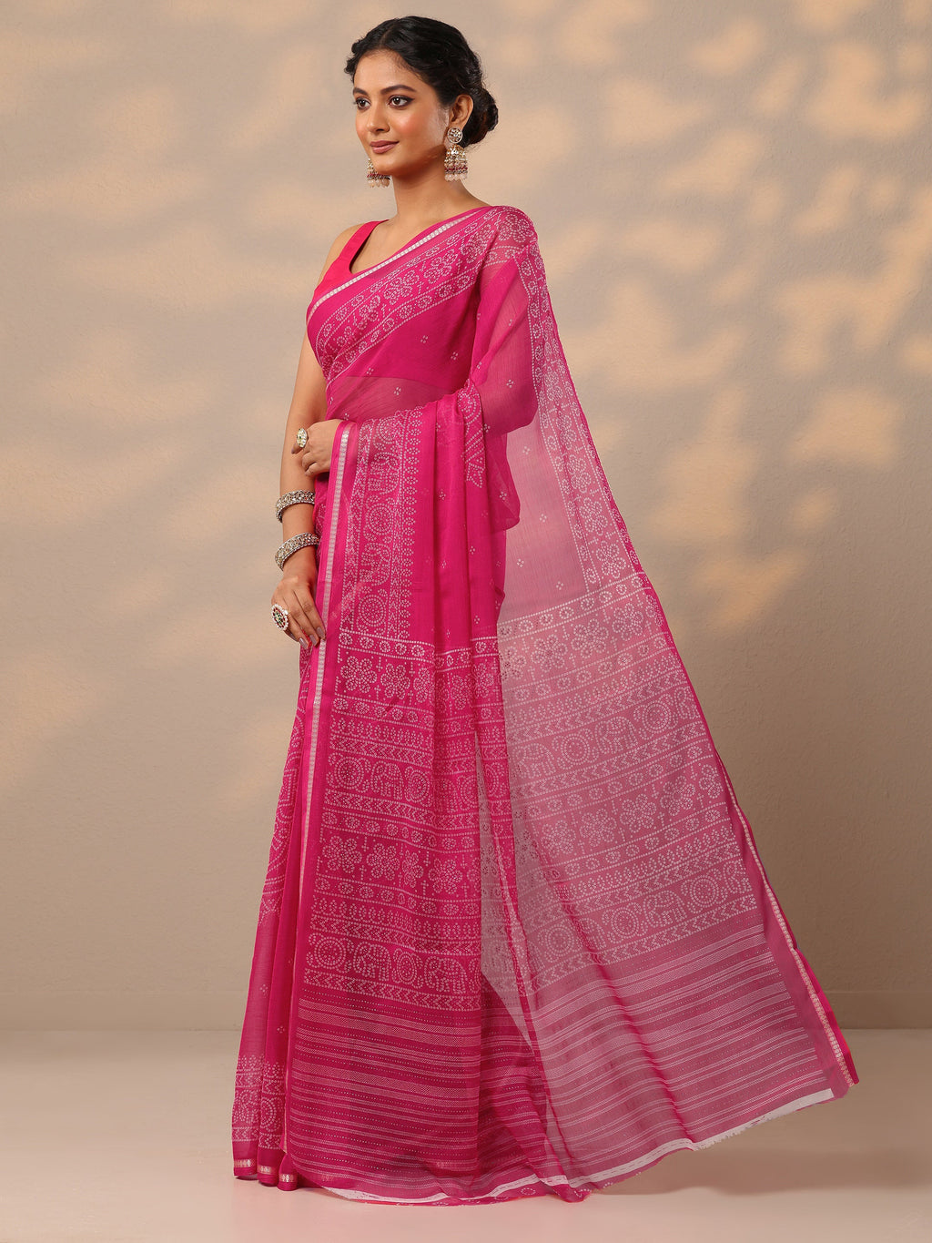 Pink Bandhani Printed Chiffon Saree With Unstitched Blouse Piece