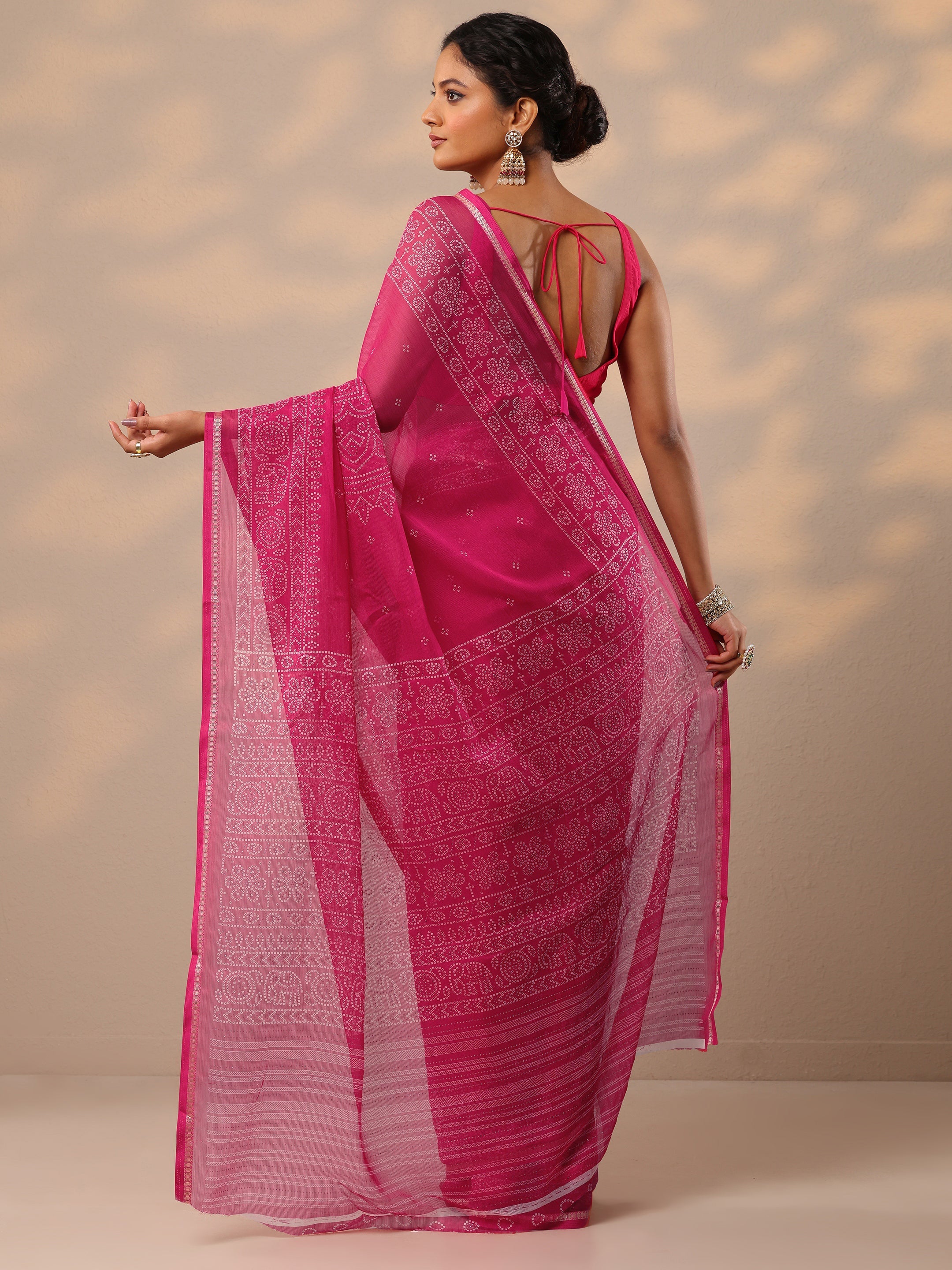 Pink Bandhani Printed Chiffon Saree With Unstitched Blouse Piece