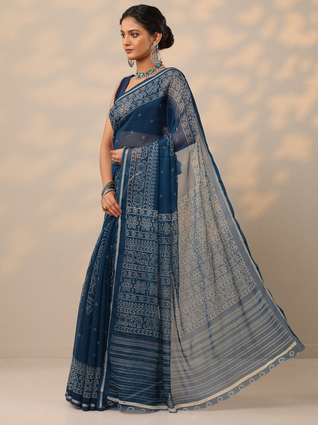 Navy Blue Bandhani Printed Chiffon Saree With Unstitched Blouse Piece