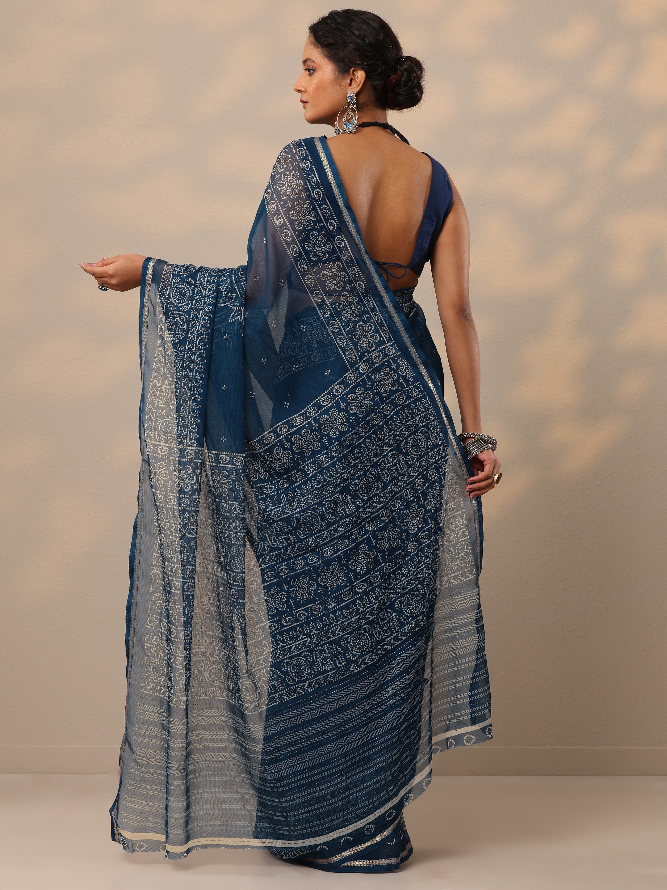 Navy Blue Bandhani Printed Chiffon Saree With Unstitched Blouse Piece