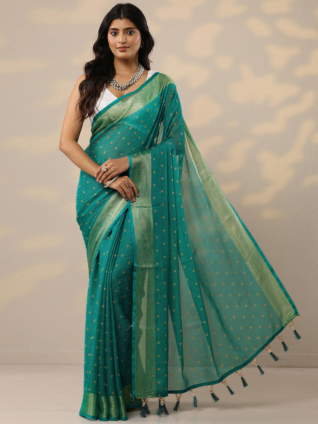 Green Printed Chiffon Sarees With Unstitched Blouse Piece