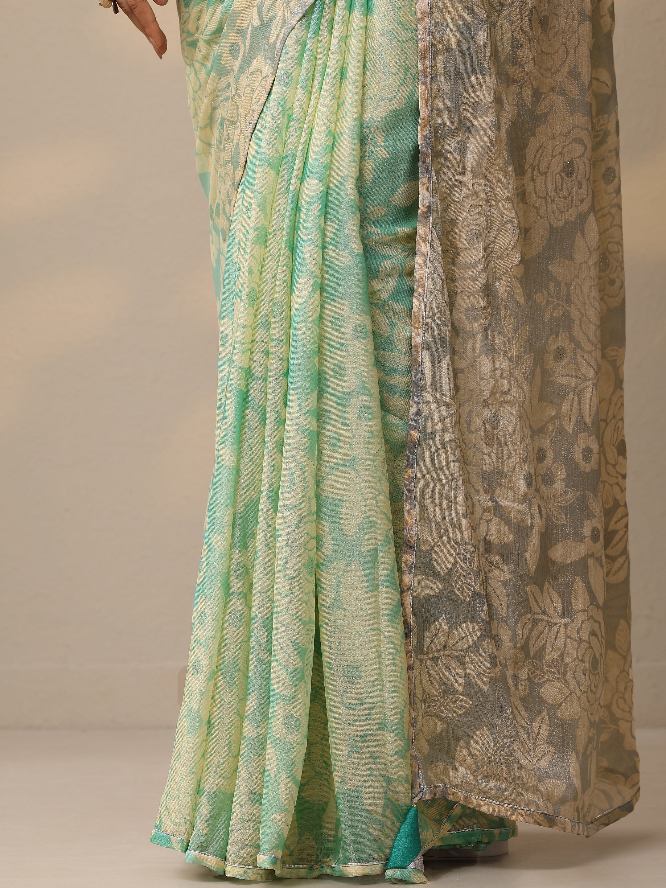 Green Printed Silk Blend Sarees With Unstitched Blouse Piece