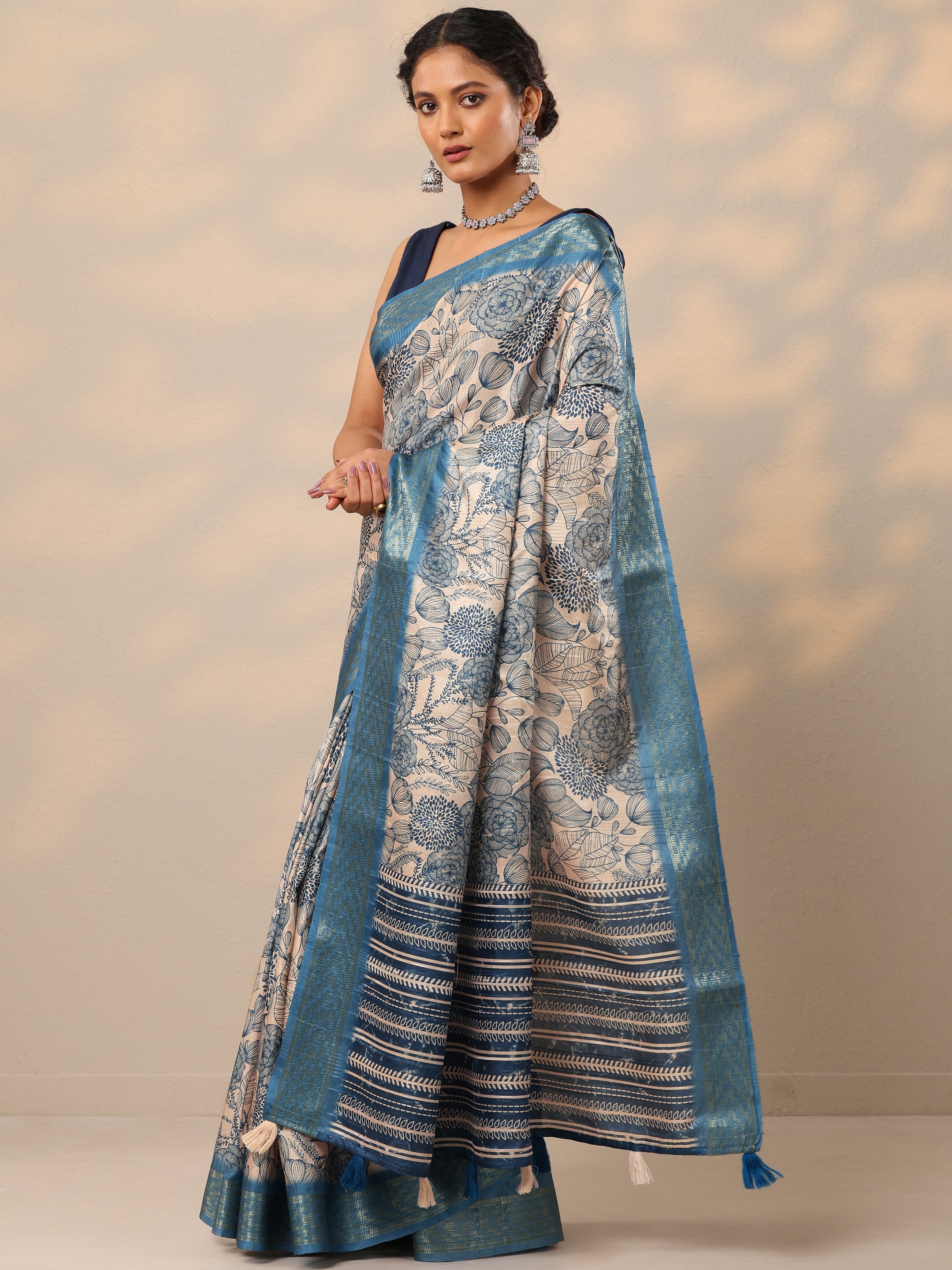 Blue Printed Silk blend Saree With Unstitched Blouse Piece