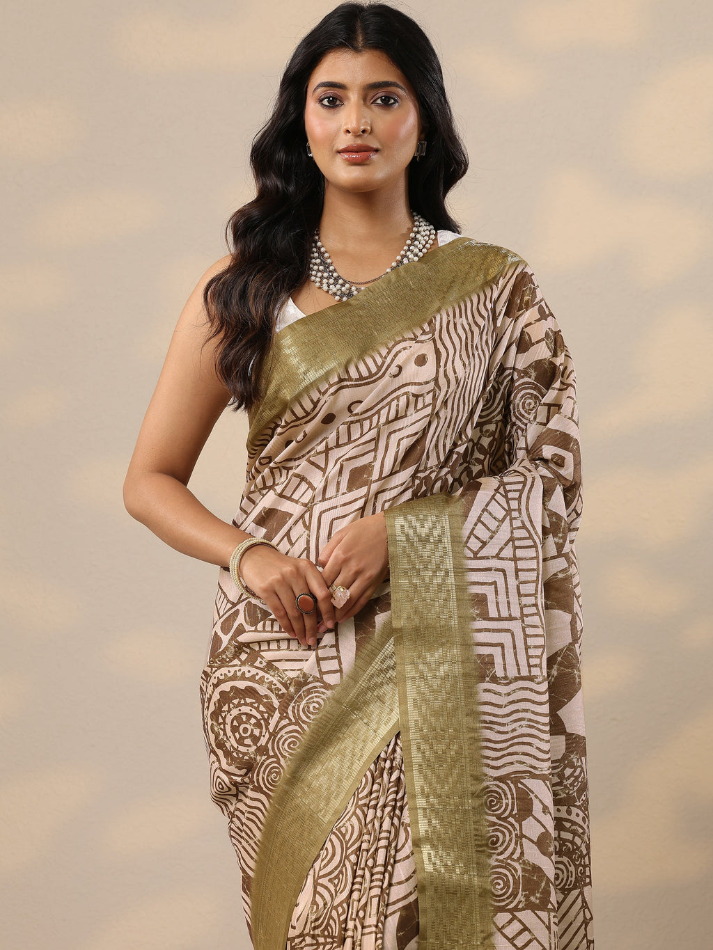 Green Printed Silk Blend Sarees With Unstitched Blouse Piece