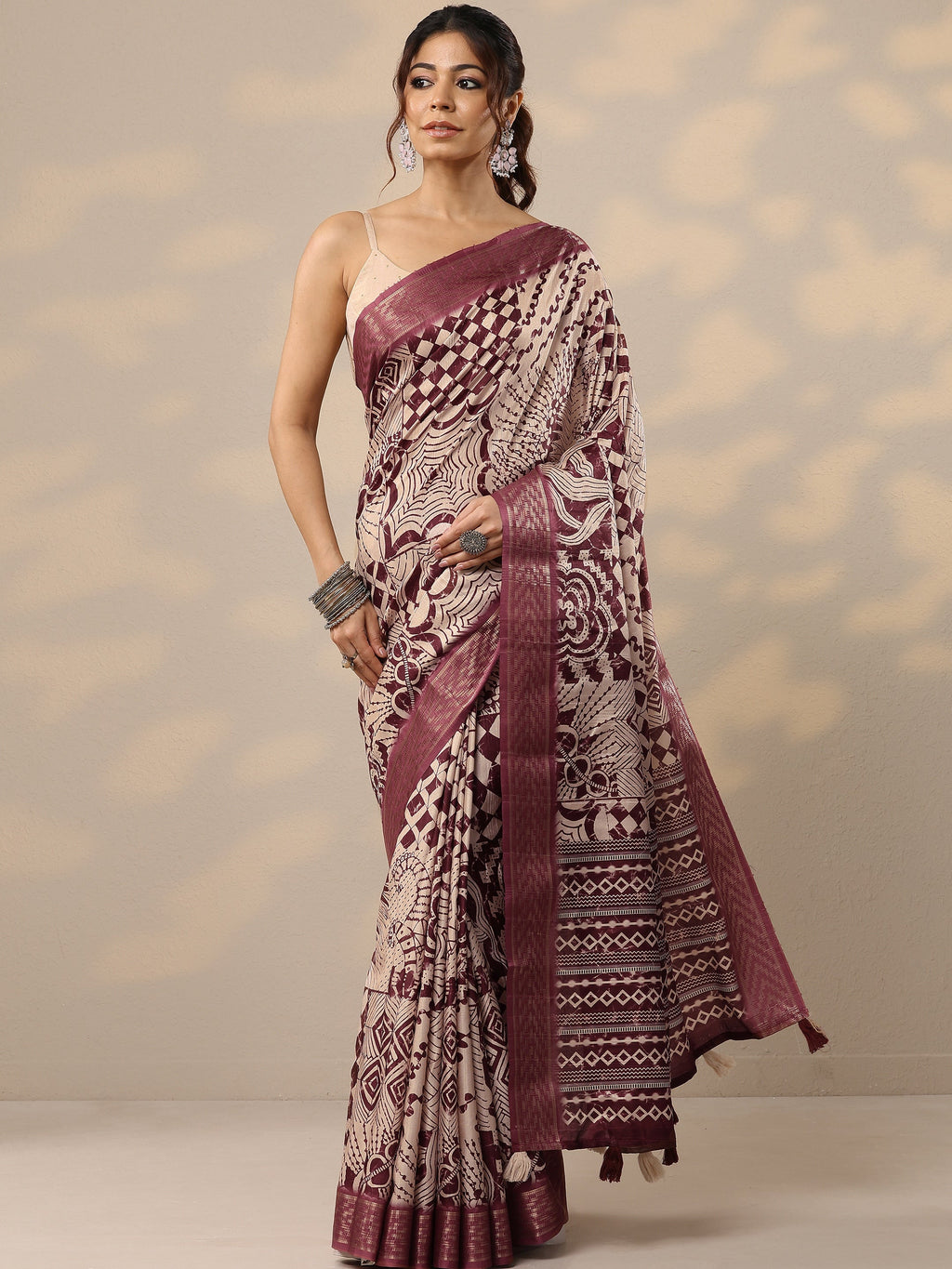 Beige Printed Silk Blend Sarees With Unstitched Blouse Piece