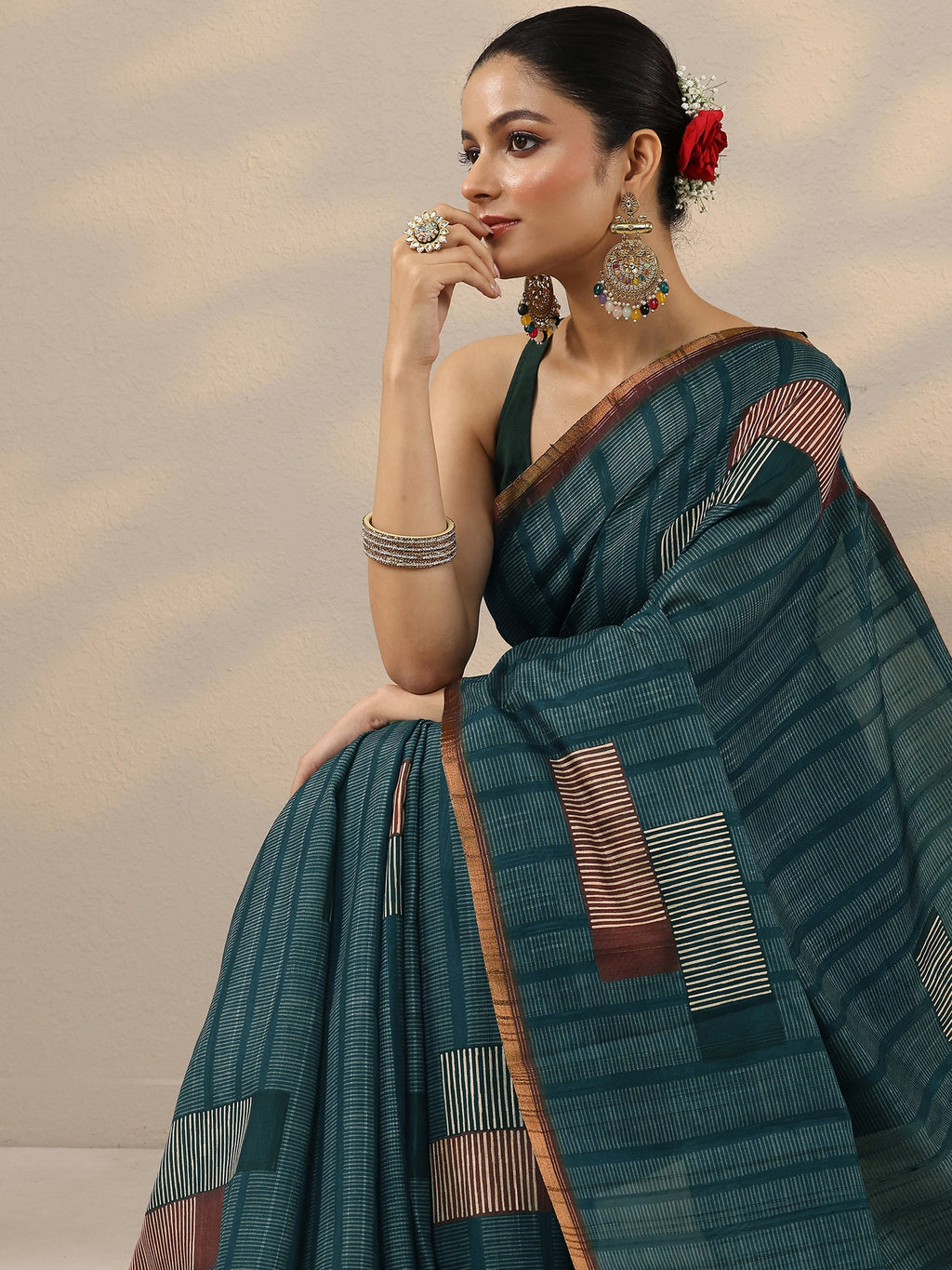 Blue Printed Silk Blend Saree With Unstitched Blouse Piece