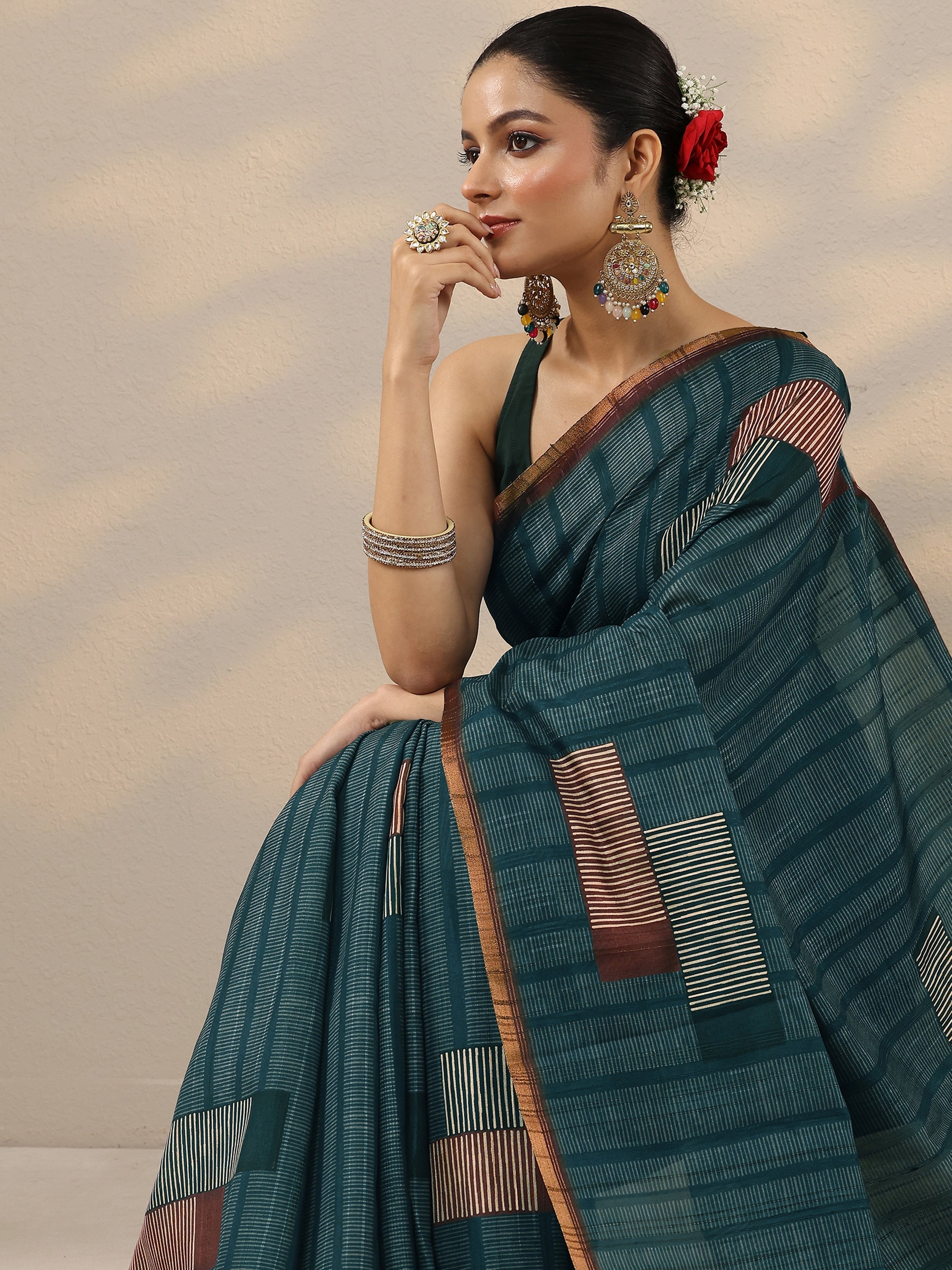 Blue Printed Silk Blend Saree With Unstitched Blouse Piece