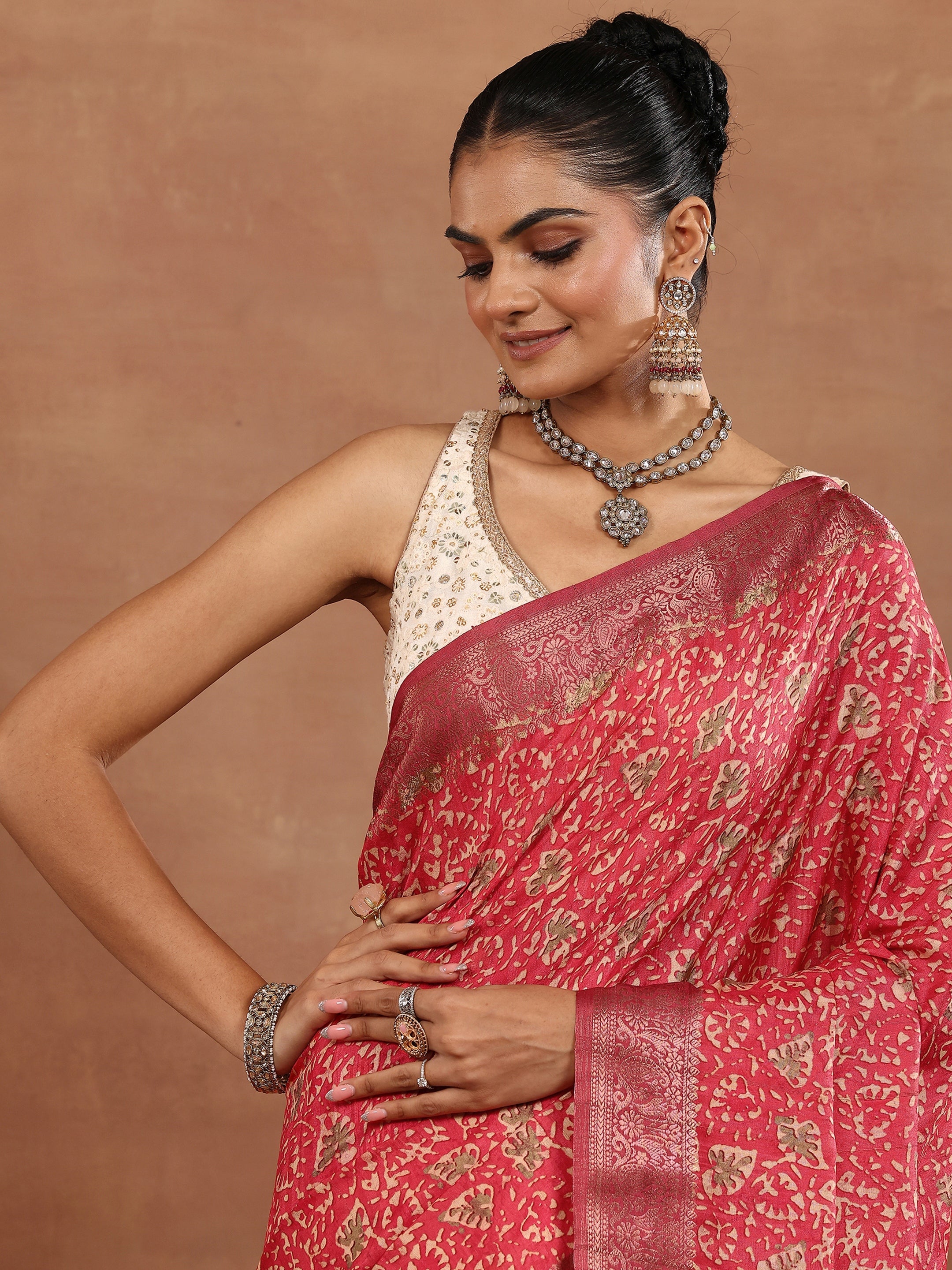 Coral Printed Silk Blend Sarees With Unstitched Blouse Piece