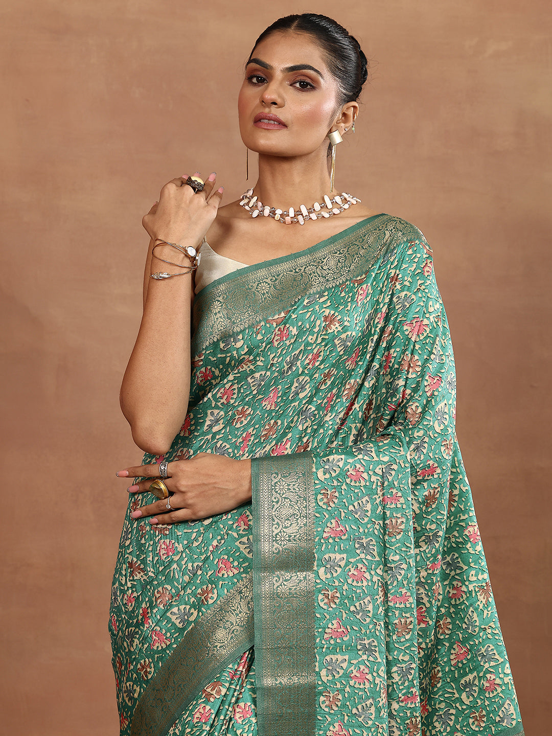 Green Printed Silk Blend Sarees With Unstitched Blouse Piece